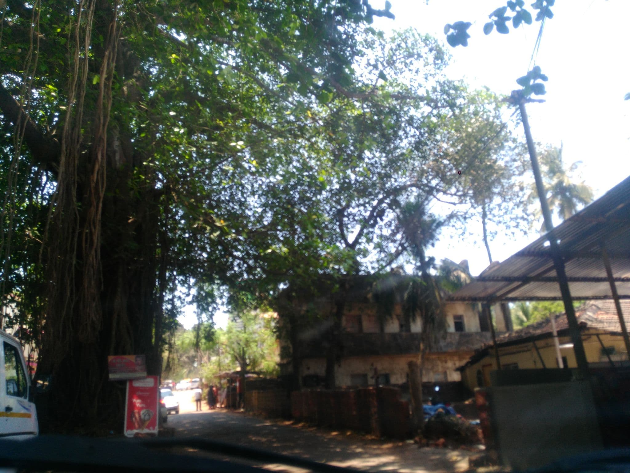 Street view near Hotel Annapurna, Ratnagiri — © abhyankar (CC BY-SA · Mapillary)