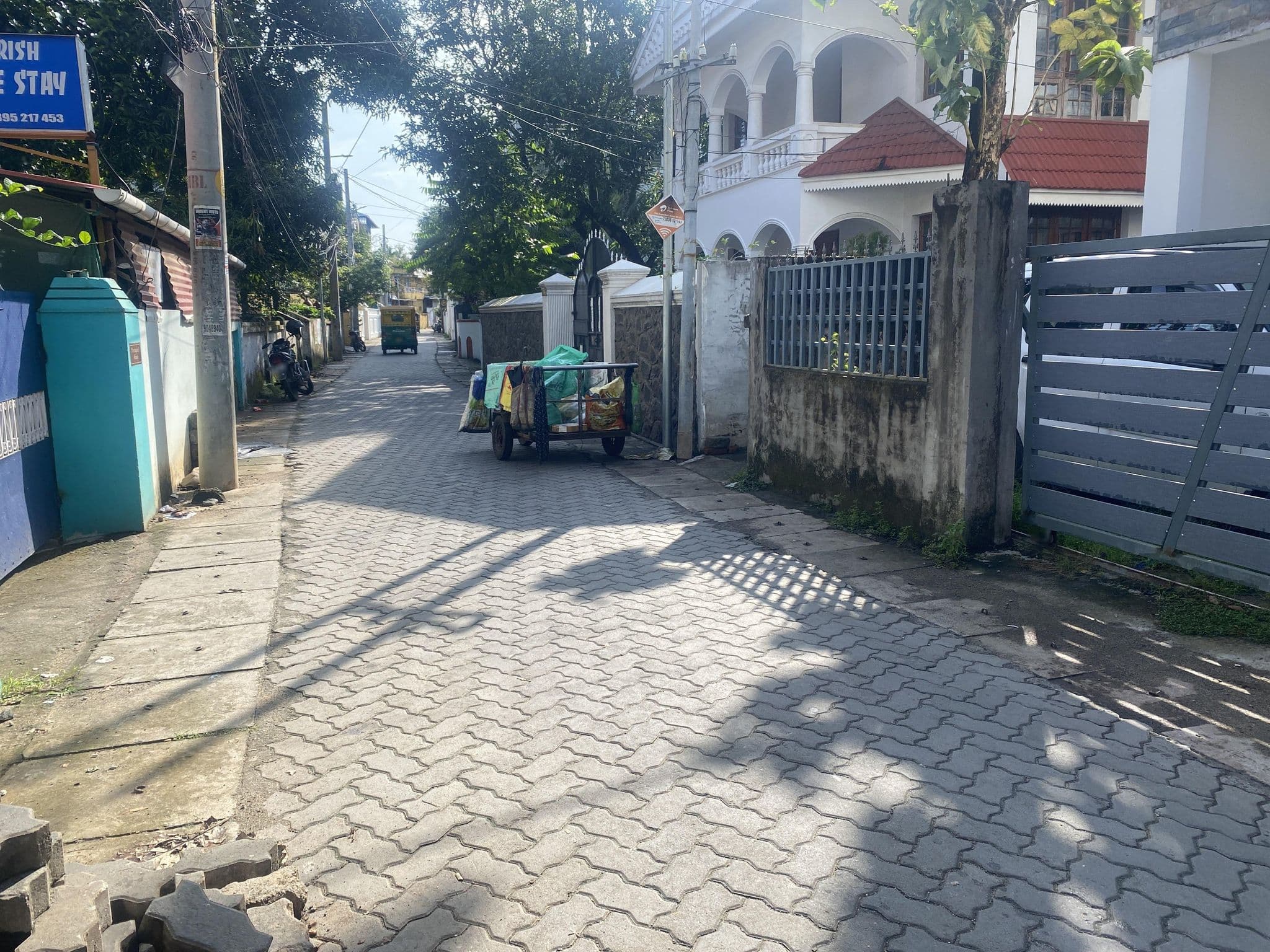 Street view near Cherish Homestay, Vypīn — © raposa (CC BY-SA · Mapillary)