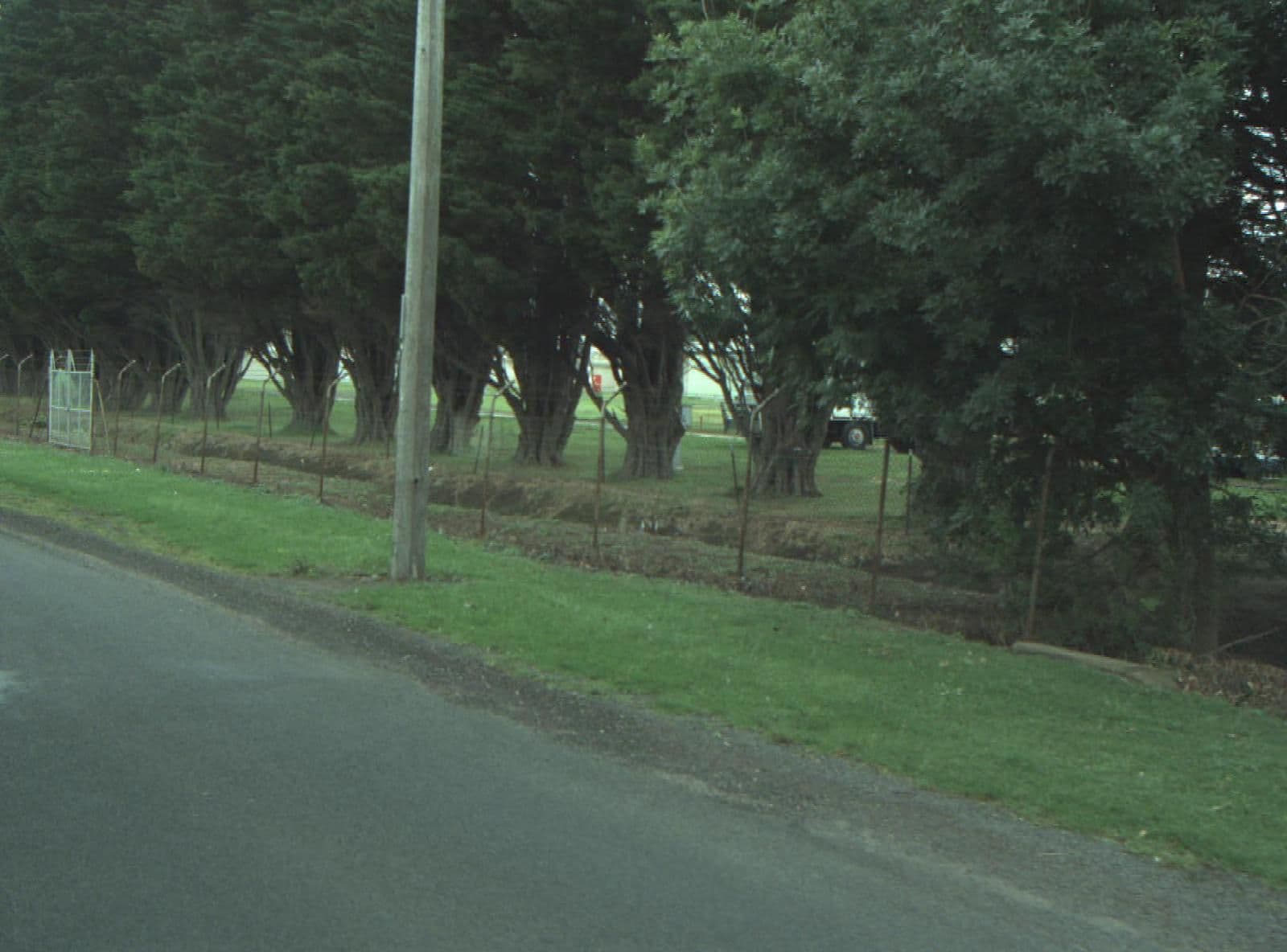 Street view near Geelong Showgrounds Camping, Thomson — © cogg (CC BY-SA · Mapillary)