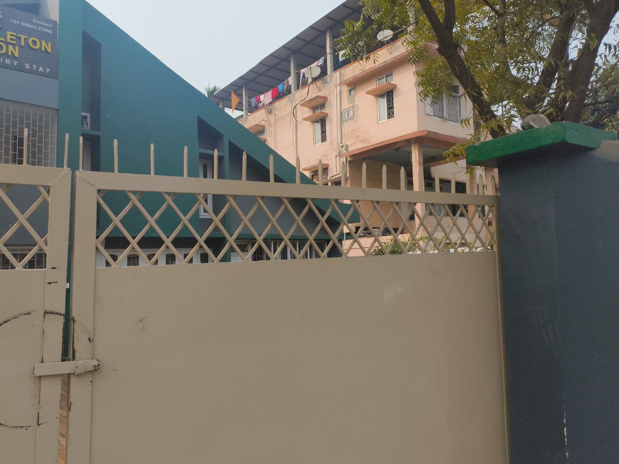 Street view near The Castelton Mansion, Dispur — © hamkhasuk (CC BY-SA · Mapillary)