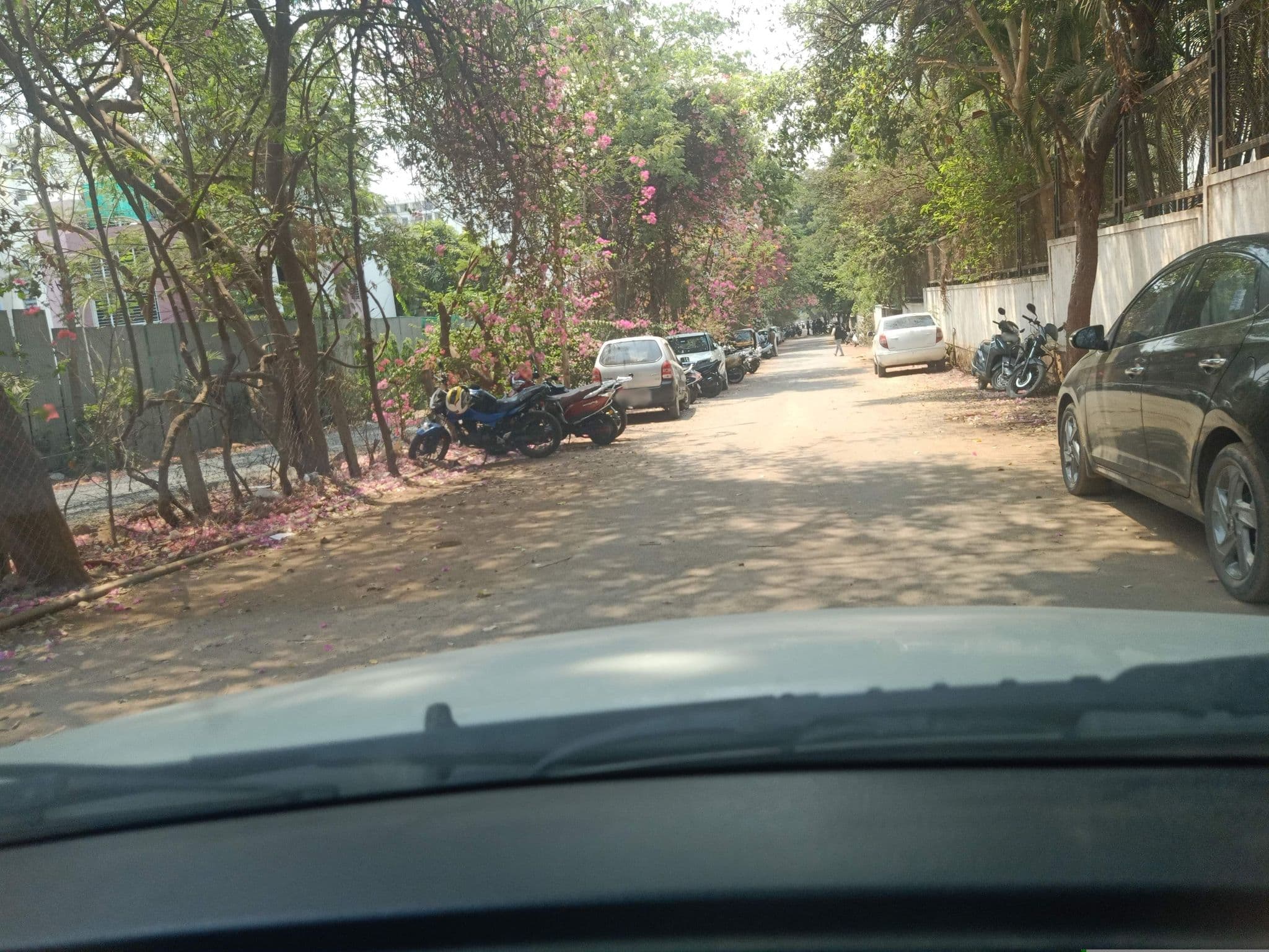 Street view near JSPM's Girls' Hostel A, Vagholi — © nileshjagtap (CC BY-SA · Mapillary)