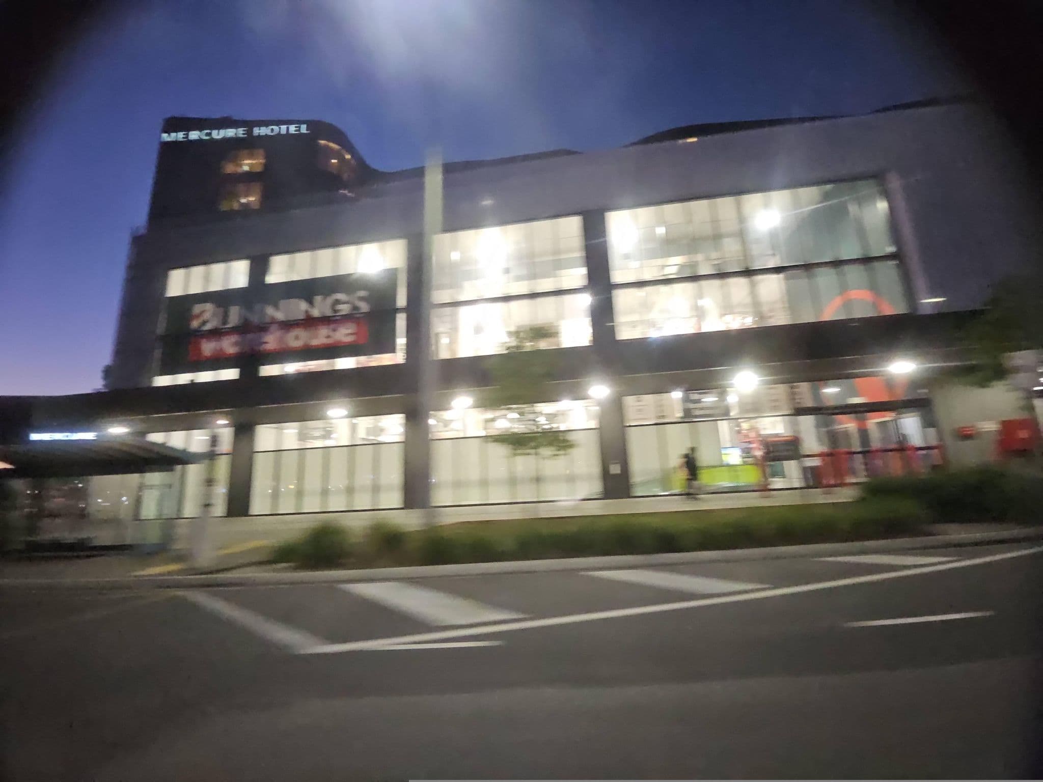 Street view near Mercure, Doncaster — © warrandyte (CC BY-SA · Mapillary)