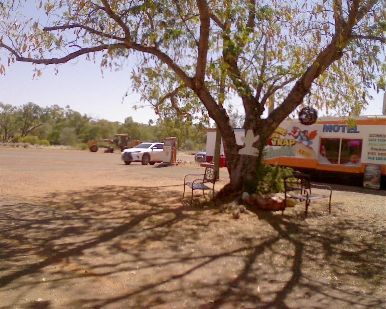 Street view near Foxtrap Cooladdi Roadhouse, Charleville — © bob3bob3 (CC BY-SA · Mapillary)
