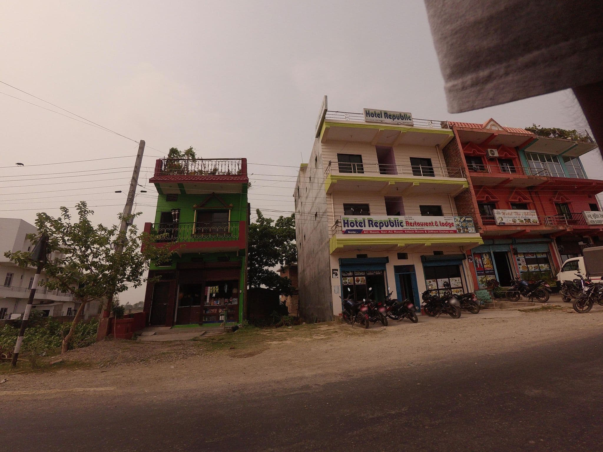 Street view near Hotel Republic Restaurant and lodge, Nautanwa — © gauravparajuli09 (CC BY-SA · Mapillary)