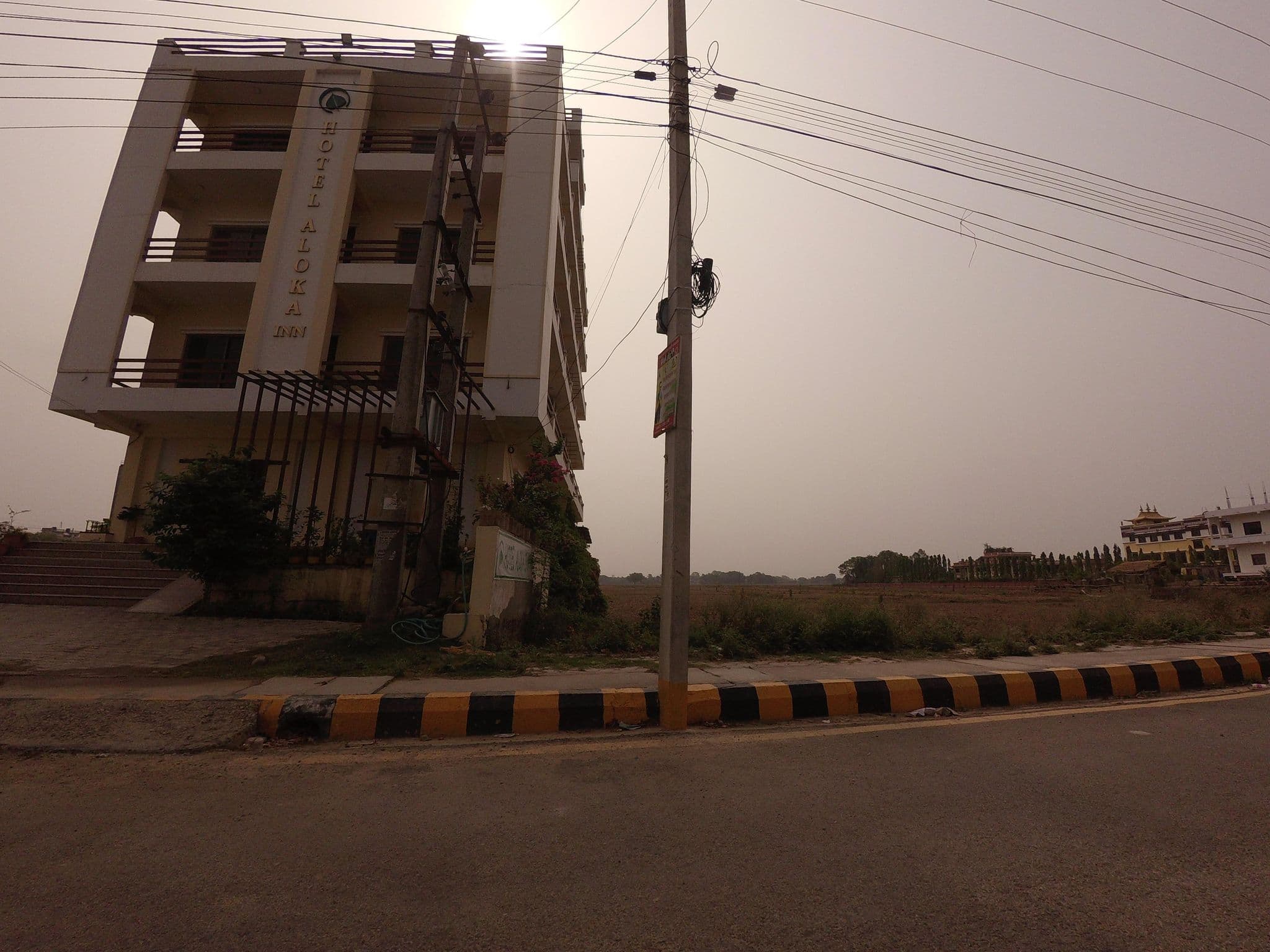 Street view near Hotel Aloka Inn, Nautanwa — © gauravparajuli09 (CC BY-SA · Mapillary)