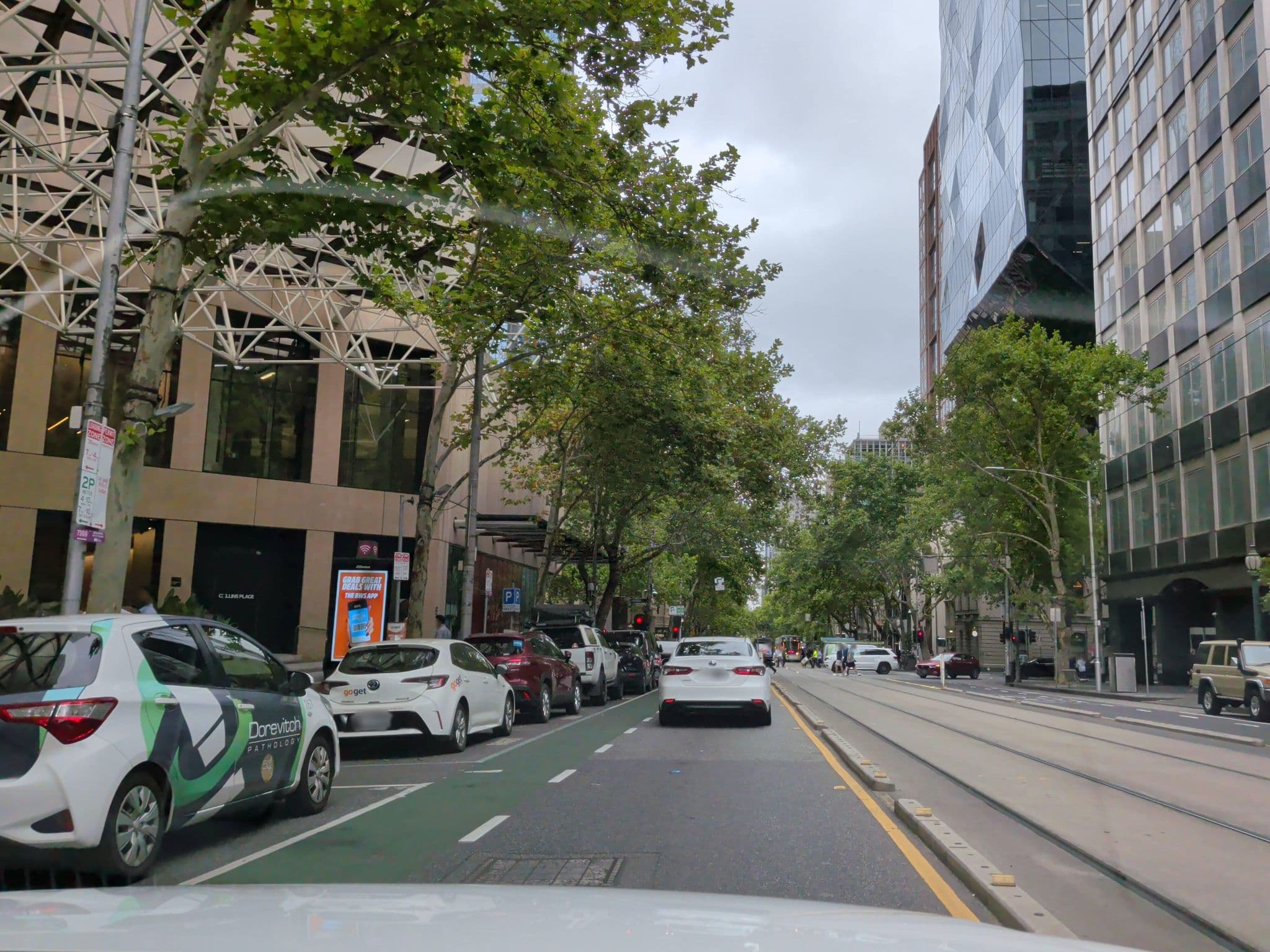 Street view near Hotel Sofitel, Melbourne City Centre — © karand93 (CC BY-SA · Mapillary)