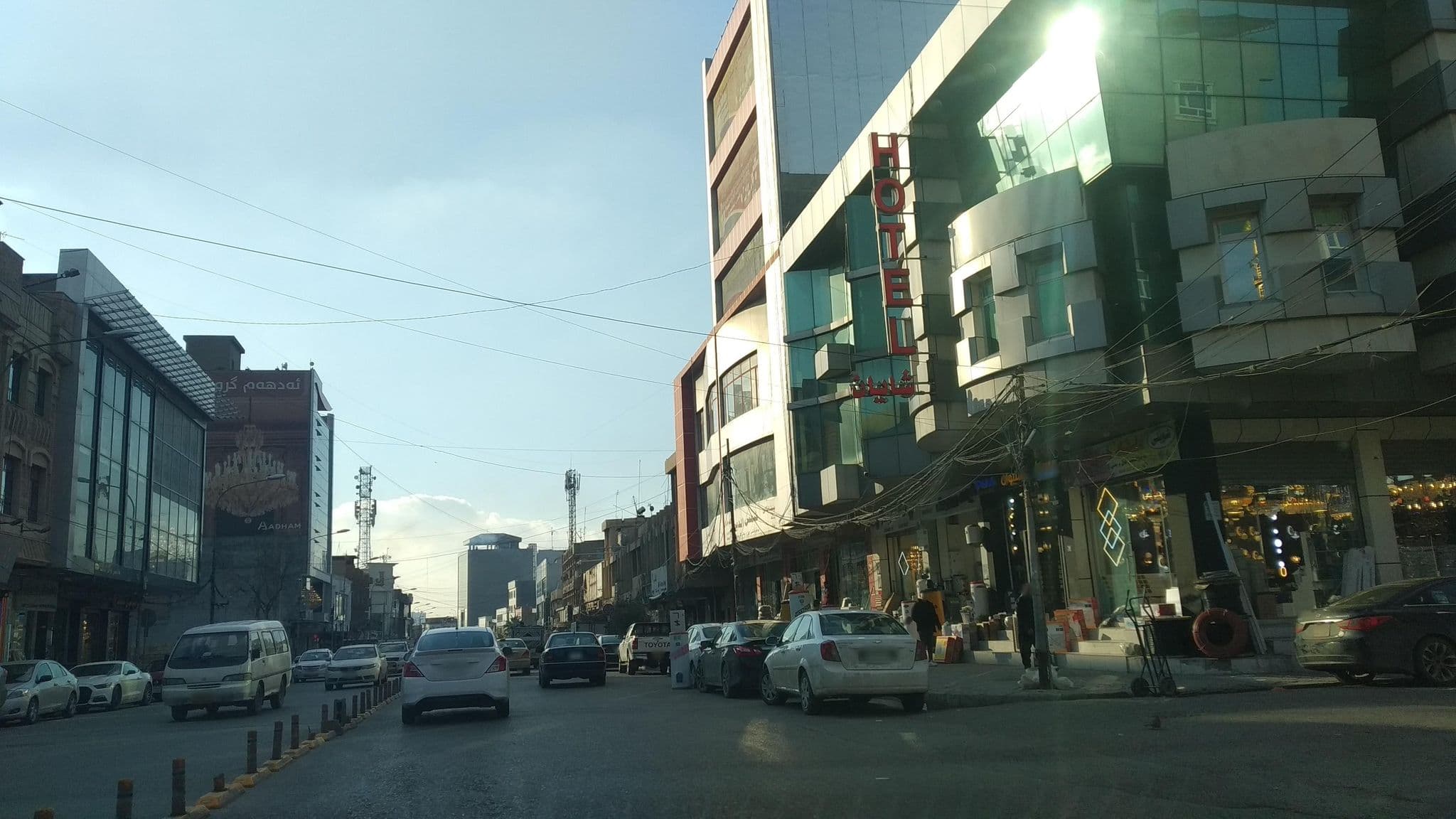 Street view near Shayan2 Hotel, Erbil — © muhammadismael (CC BY-SA · Mapillary)