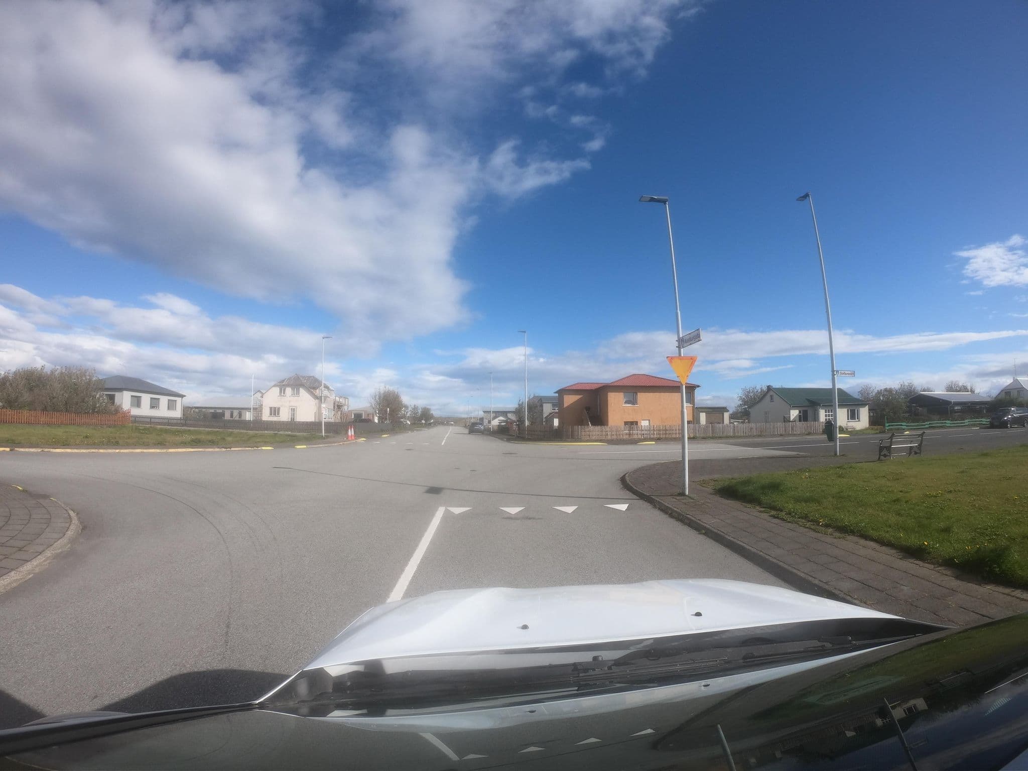 Street view near Graystone Guesthouse, Sandgerði — © canadarunner (CC BY-SA · Mapillary)