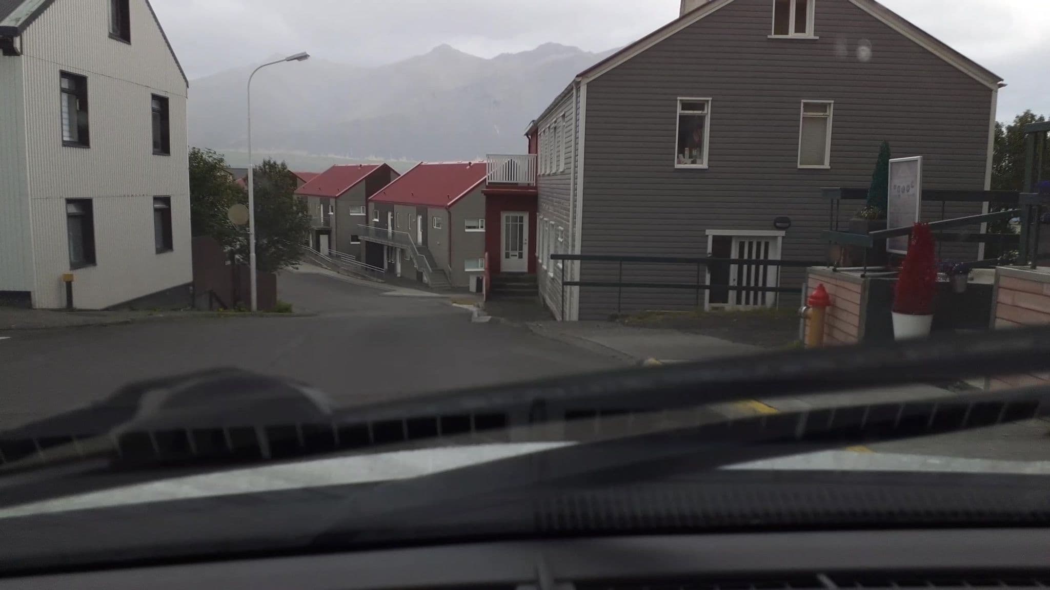 Street view near Blómasetrið Homestay, Borgarnes — © kjarrval (CC BY-SA · Mapillary)