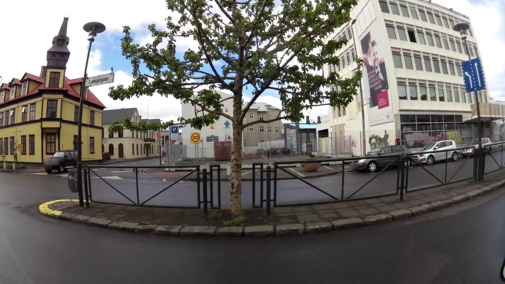 Street view near Hotel Reykjavík Saga, Reykjavík — © kaartcam (CC BY-SA · Mapillary)