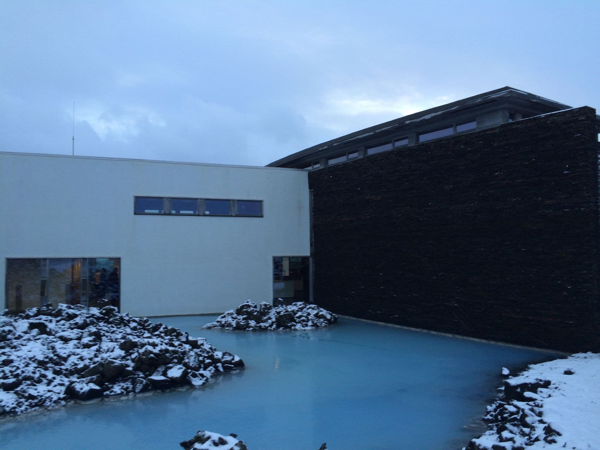 Street view near Bláa lónið, Grindavík — © gyllen (CC BY-SA · Mapillary)