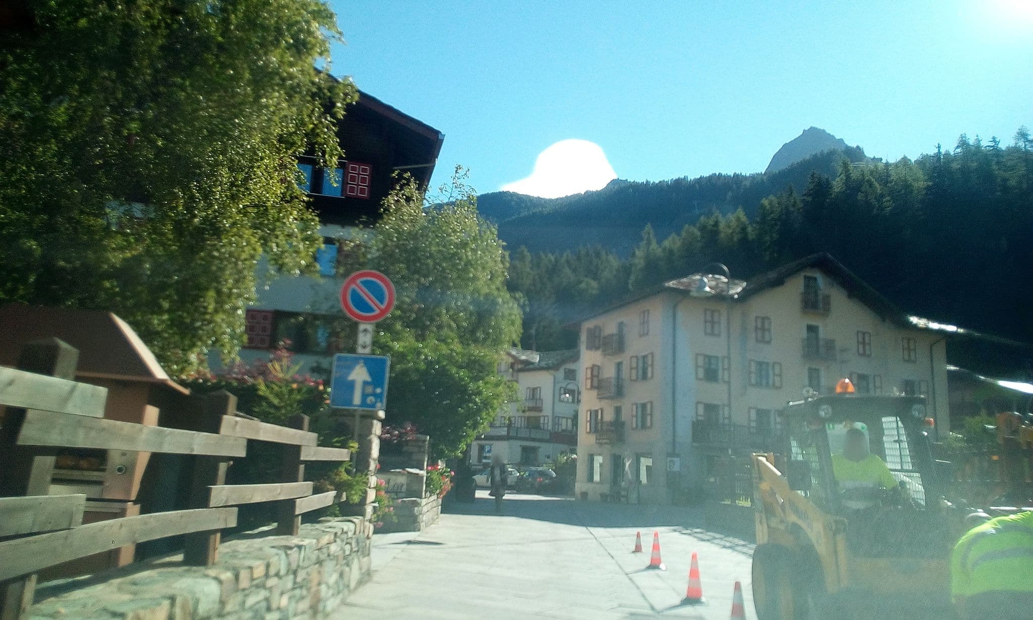 Street view near Hotel Castor, Ayas