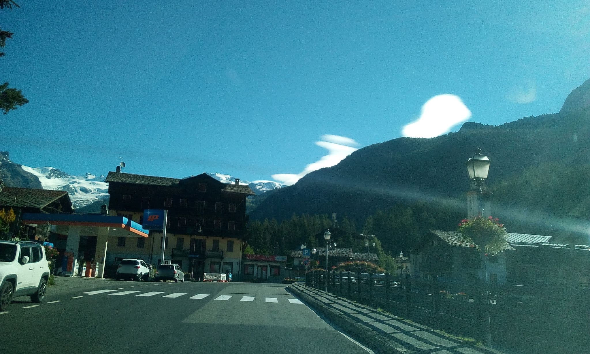 Street view near Hotel Relais des Glaciers, Ayas