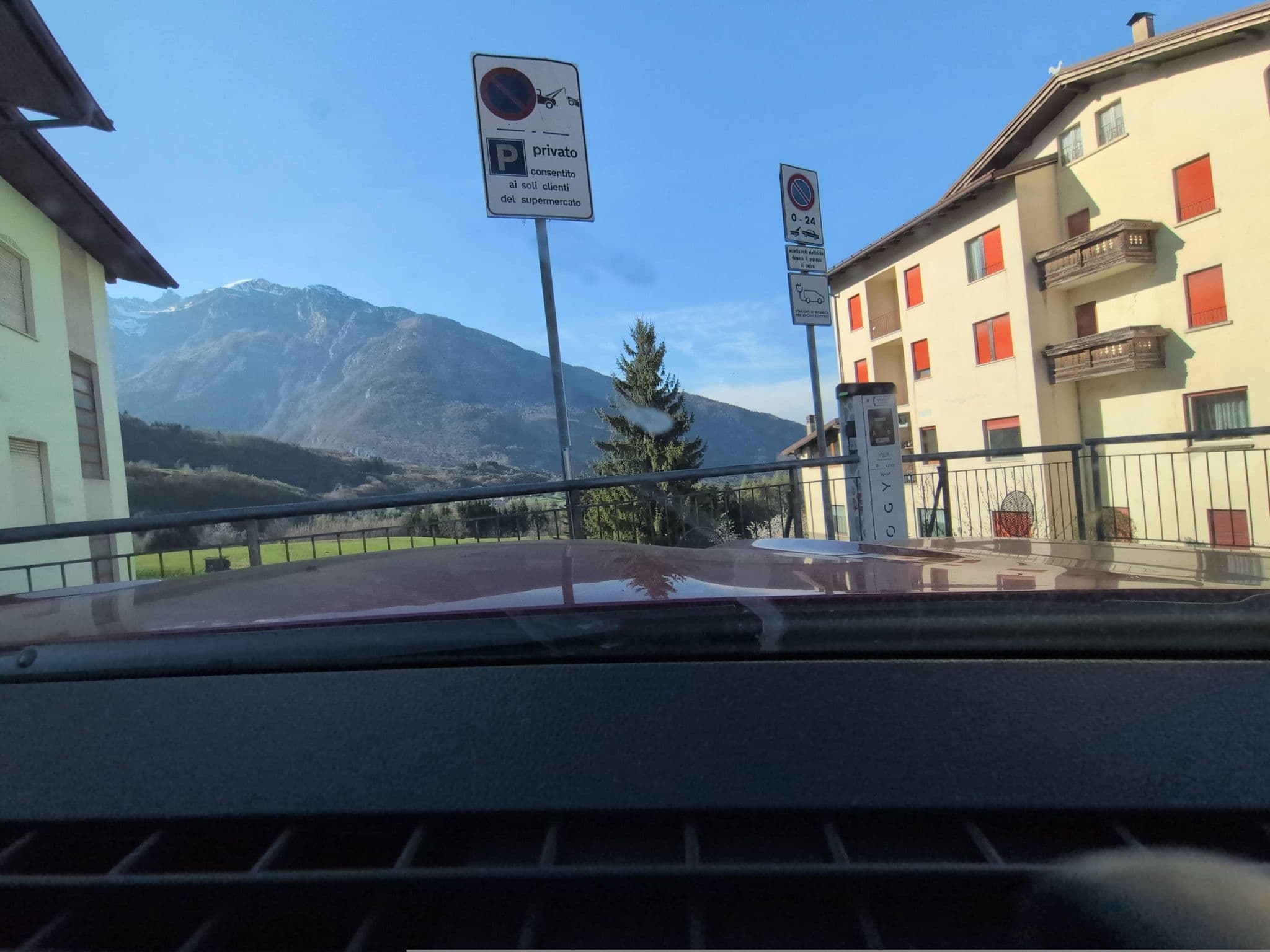 Street view near Albergo Slosser, Andalo — © wolfsolver (CC BY-SA · Mapillary)