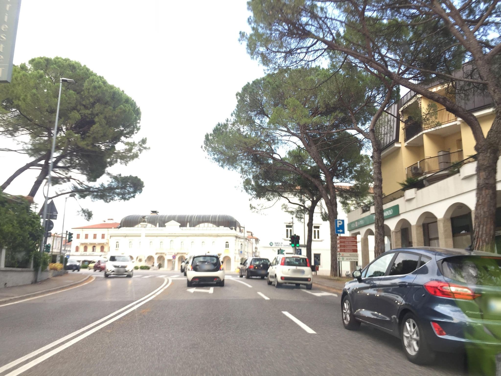Street view near Hotel Trieste, Gradisca d'Isonzo — © igorzo (CC BY-SA · Mapillary)