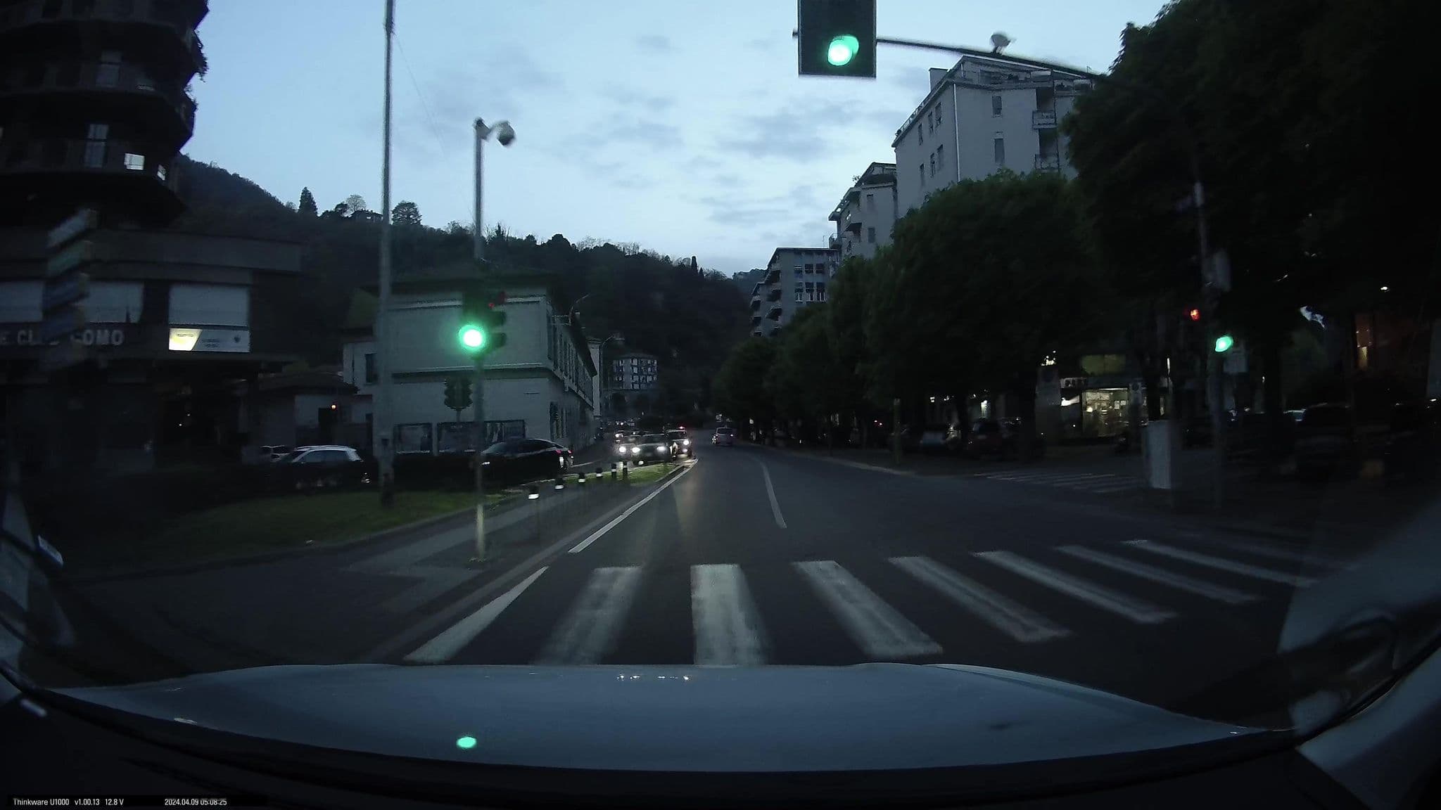 Street view near Park Hotel, Como — © maxim752 (CC BY-SA · Mapillary)