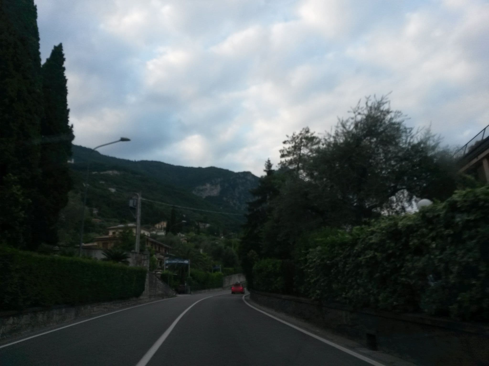 Street view near Hotel Lido, Gargnano — © uwekoch (CC BY-SA · Mapillary)