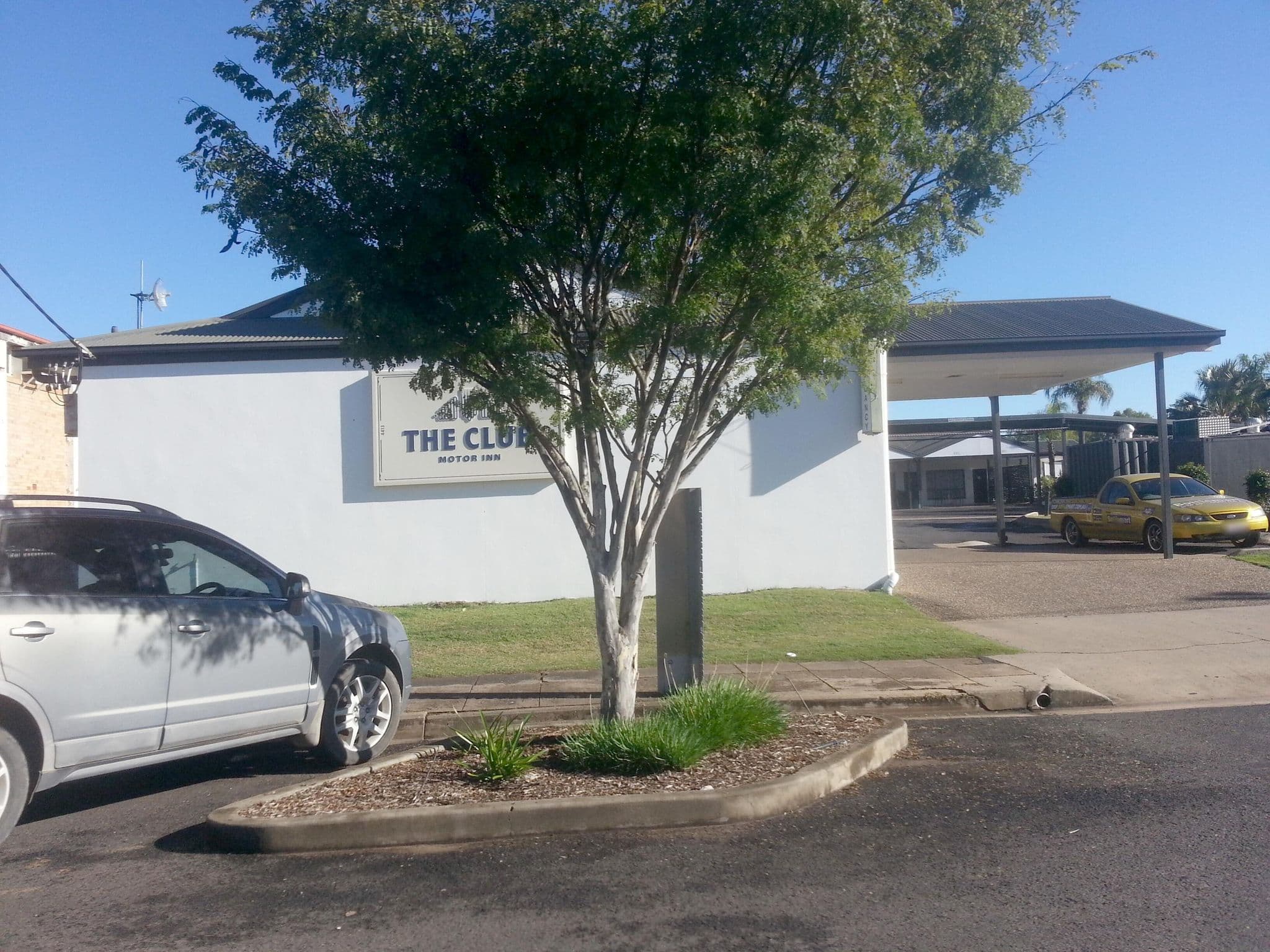 Street view near The Club Motor Inn, Chinchilla — © bob3bob3 (CC BY-SA · Mapillary)