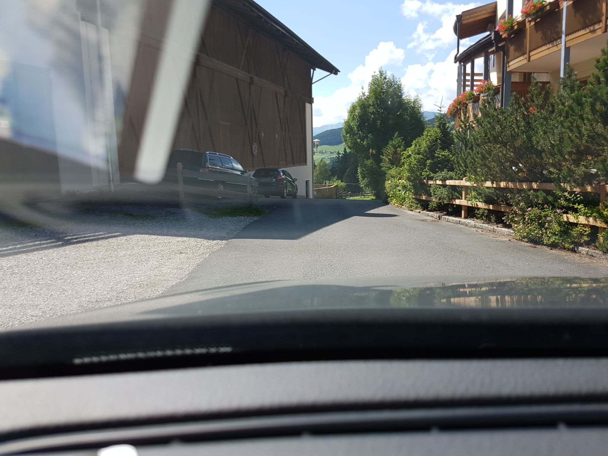 Street view near Hotel Ranuimüllerhof, Funes - Villnoess — © mappi (CC BY-SA · Mapillary)