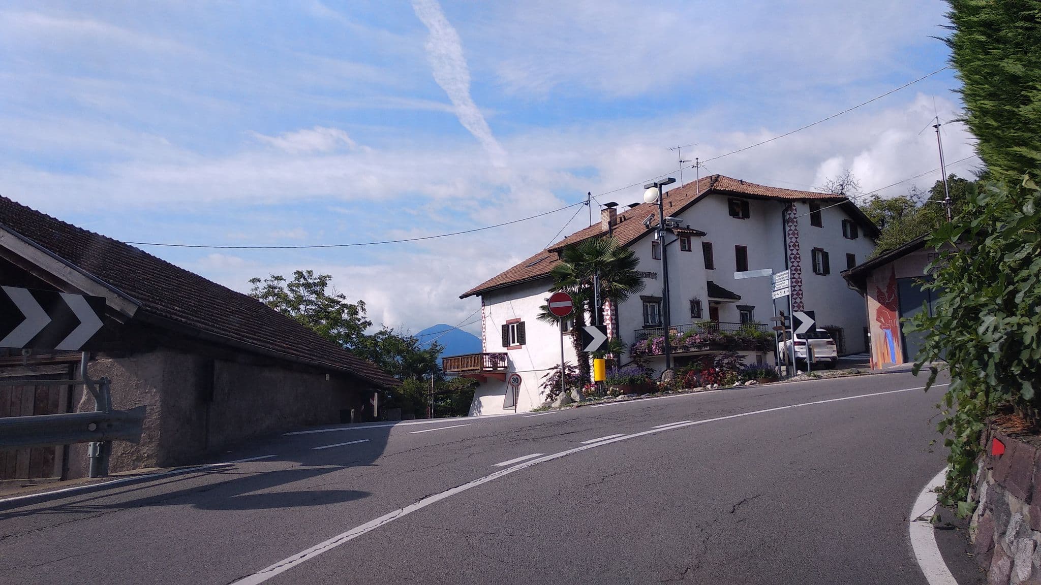 Street view near Königbauer, Merano — © steinm (CC BY-SA · Mapillary)
