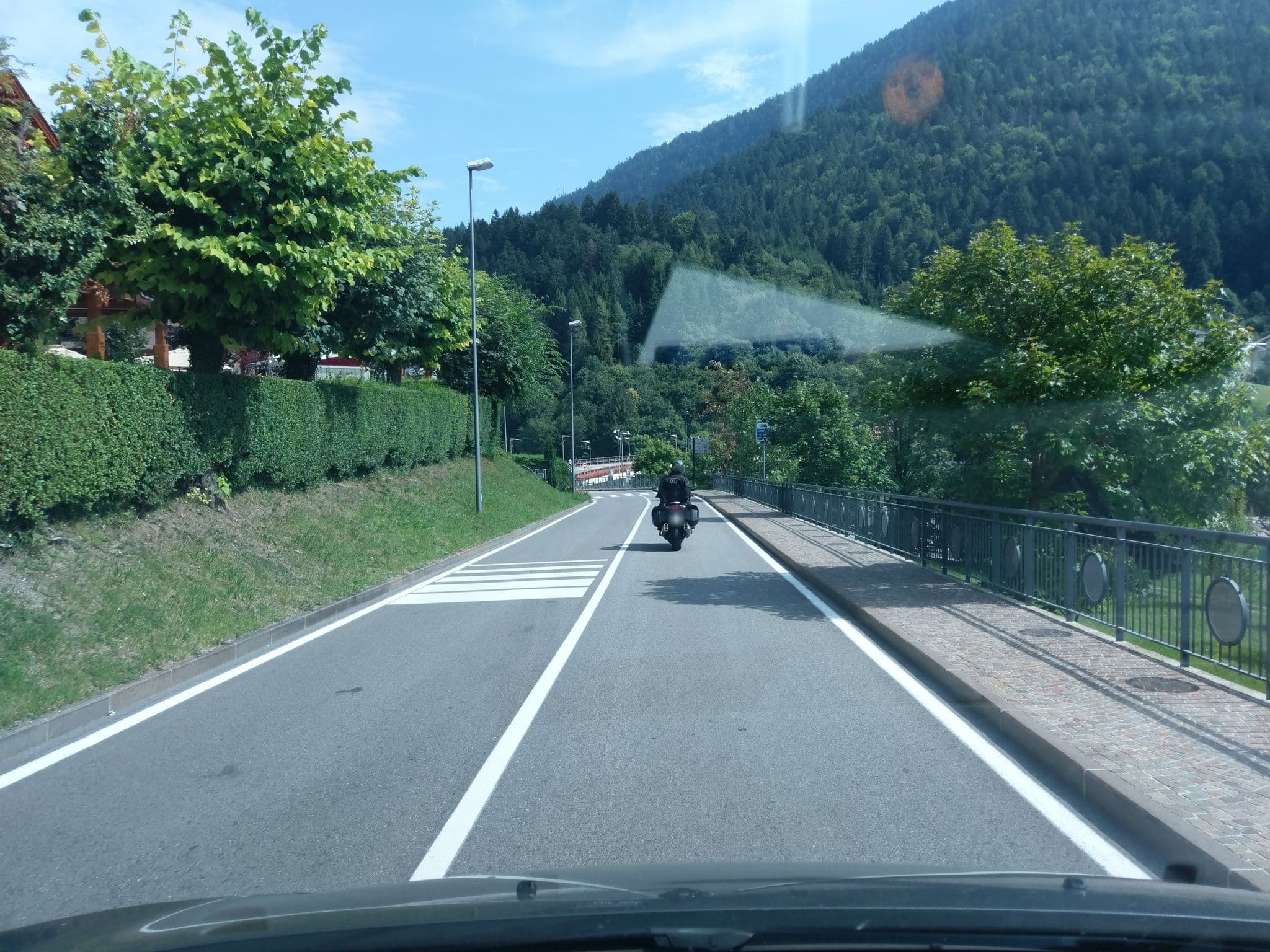 Street view near Du Lac, Molveno — © bufonto (CC BY-SA · Mapillary)