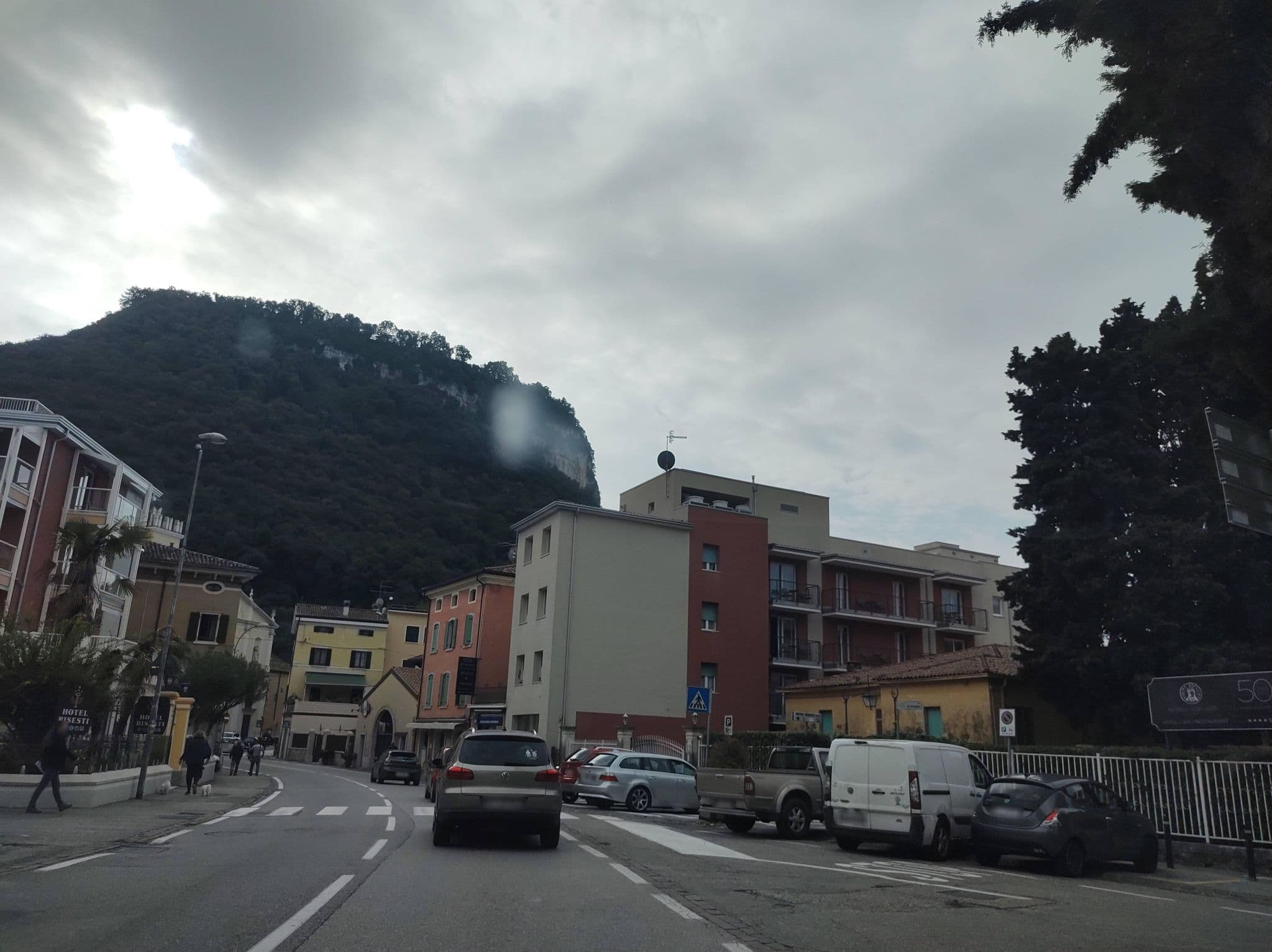 Street view near Regina Adelaide, Garda — © thetornado76 (CC BY-SA · Mapillary)