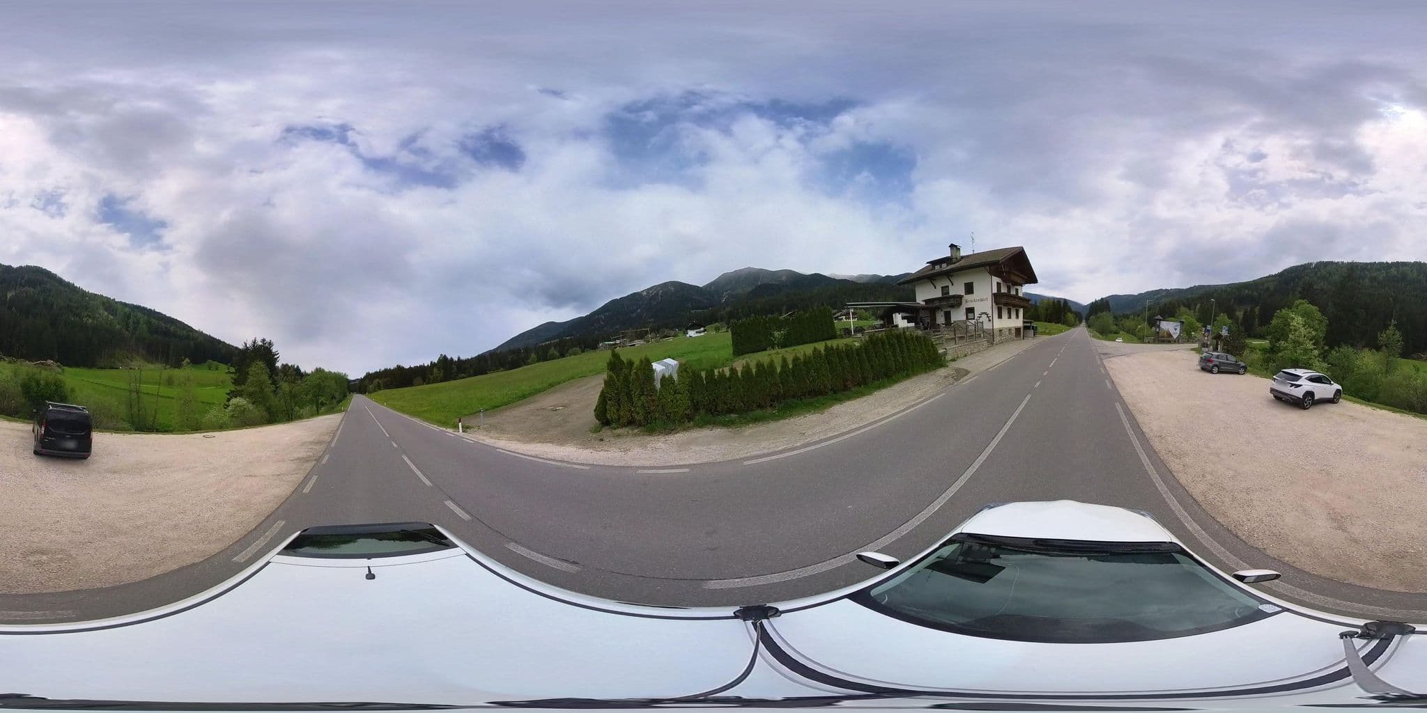 Street view near Brückenwirt, Monguelfo — © osmplus_org (CC BY-SA · Mapillary)