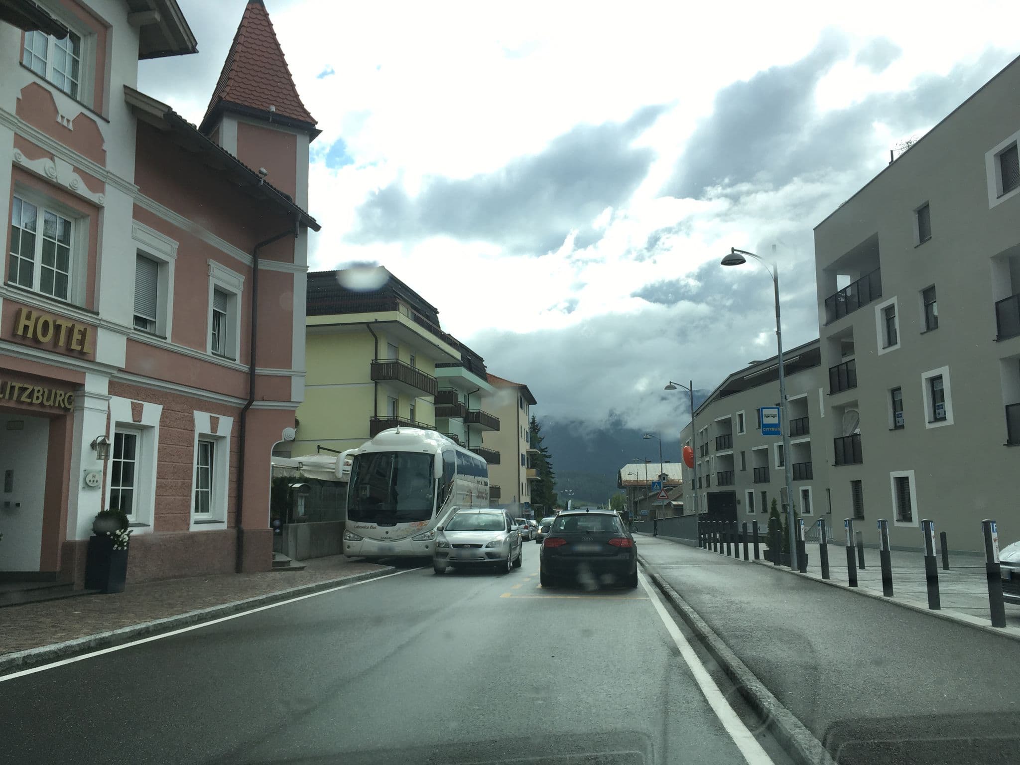 Street view near Blitzburg, Brunico — © chrisbeddow (CC BY-SA · Mapillary)