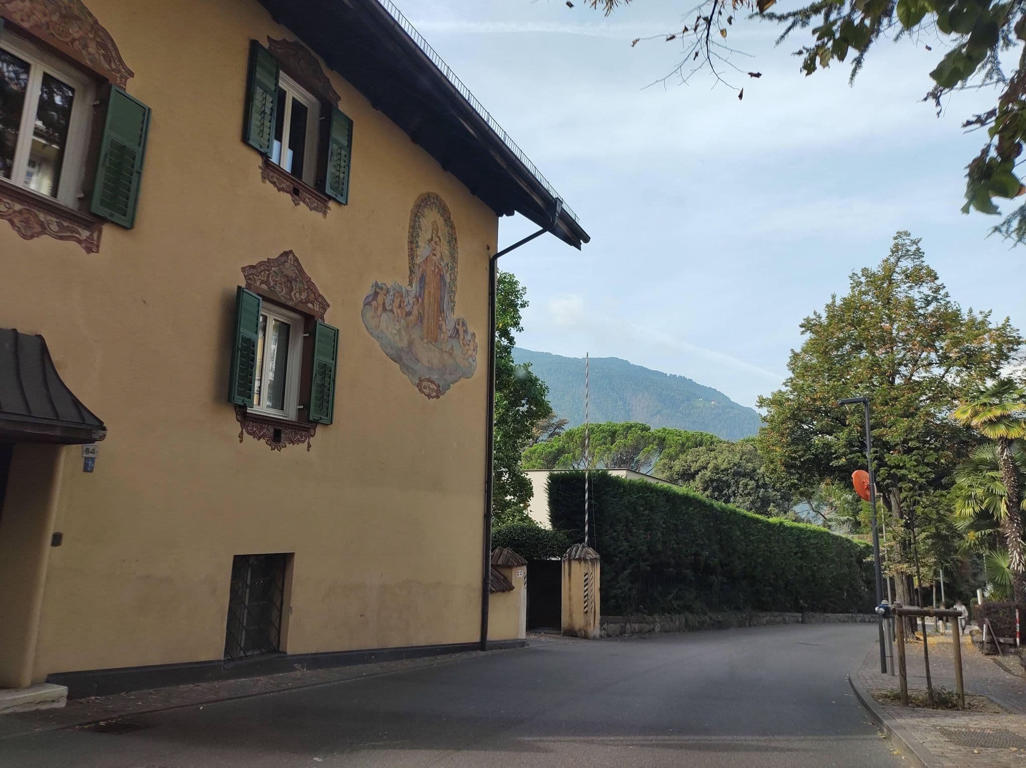 Street view near Kolpinghaus Meran, Merano — © thetornado76 (CC BY-SA · Mapillary)