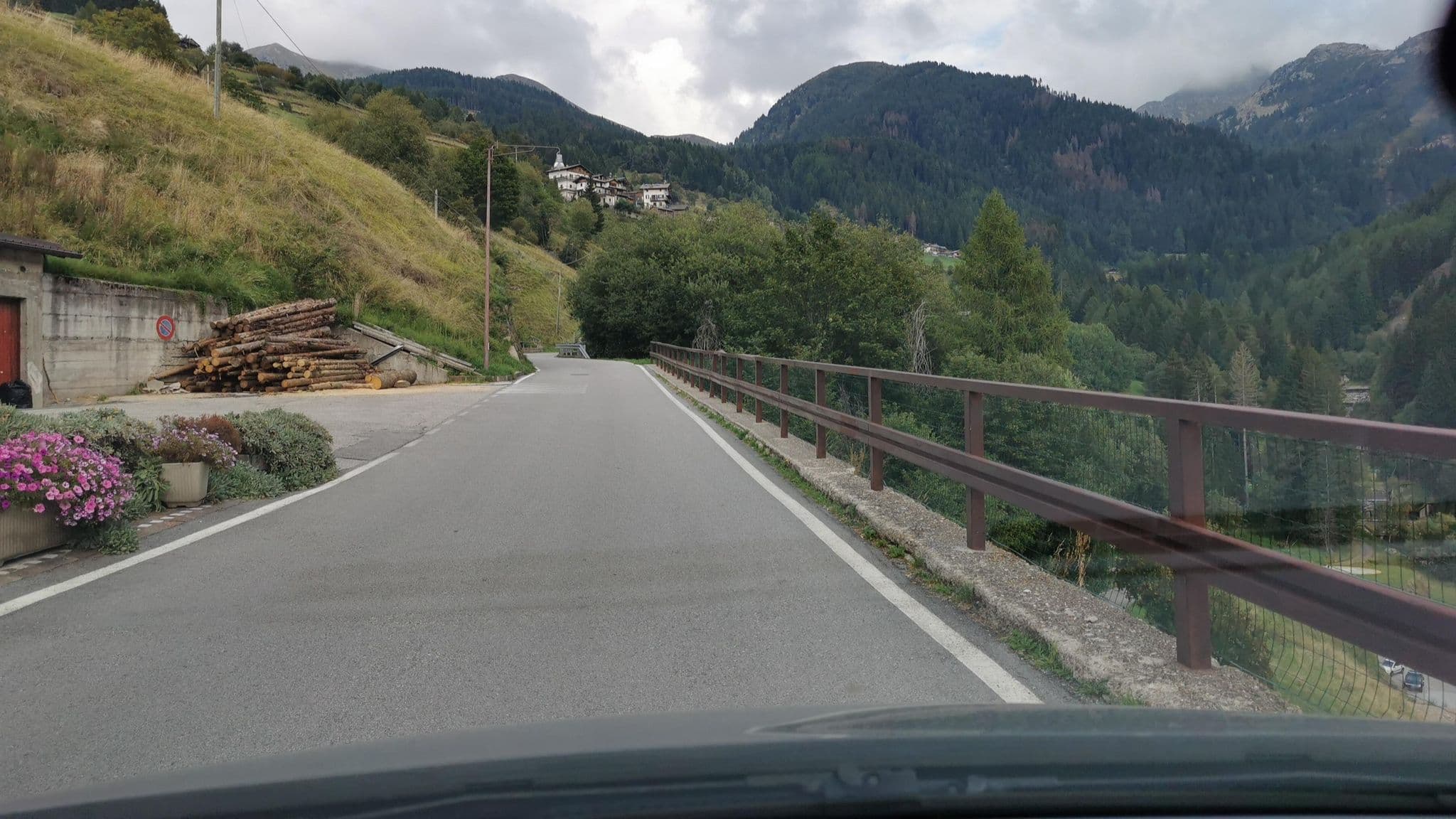Street view near Rosa Alpina, Miola di Pinè — © canfe (CC BY-SA · Mapillary)
