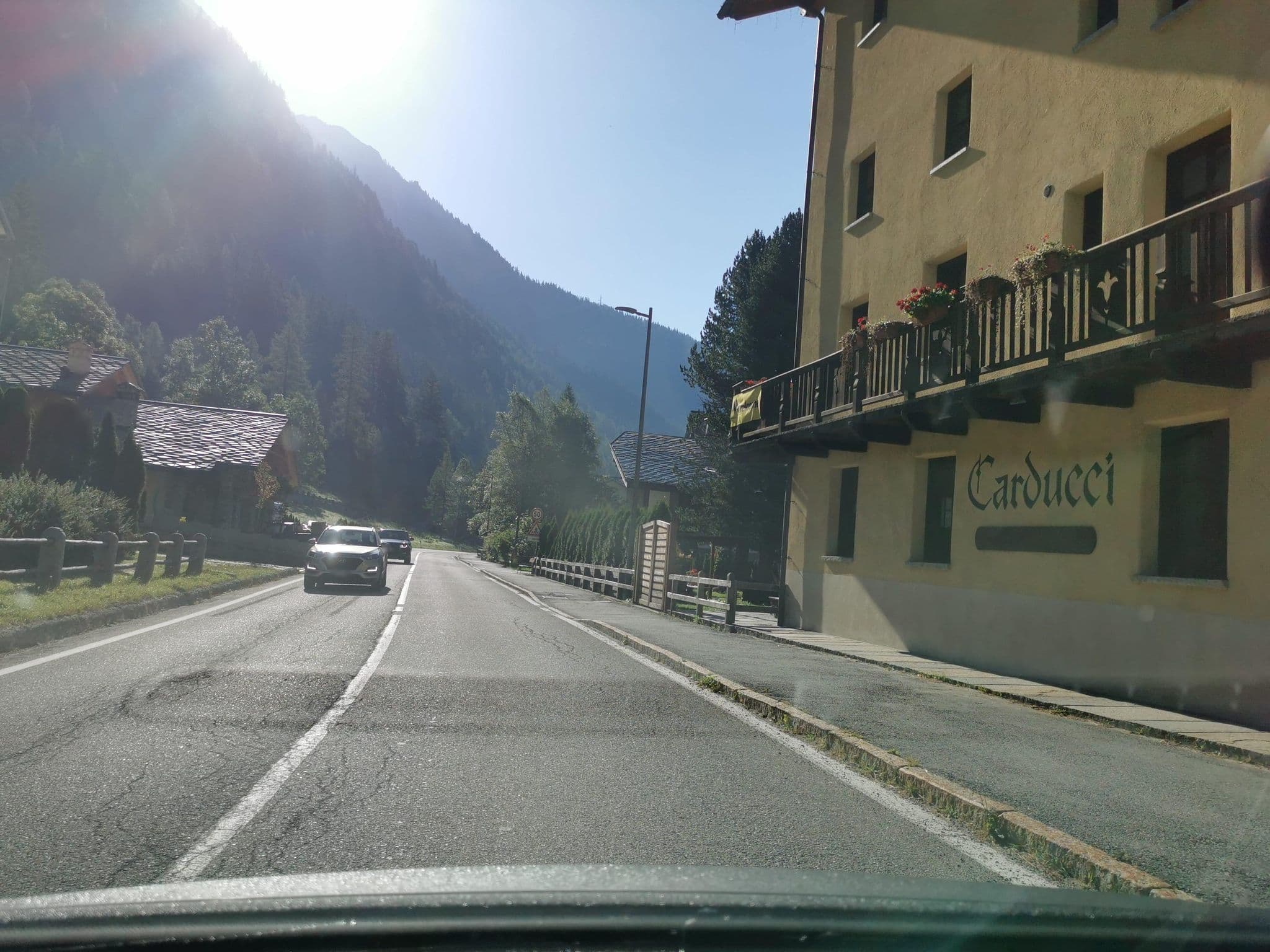Street view near Lys Hauss, Ayas