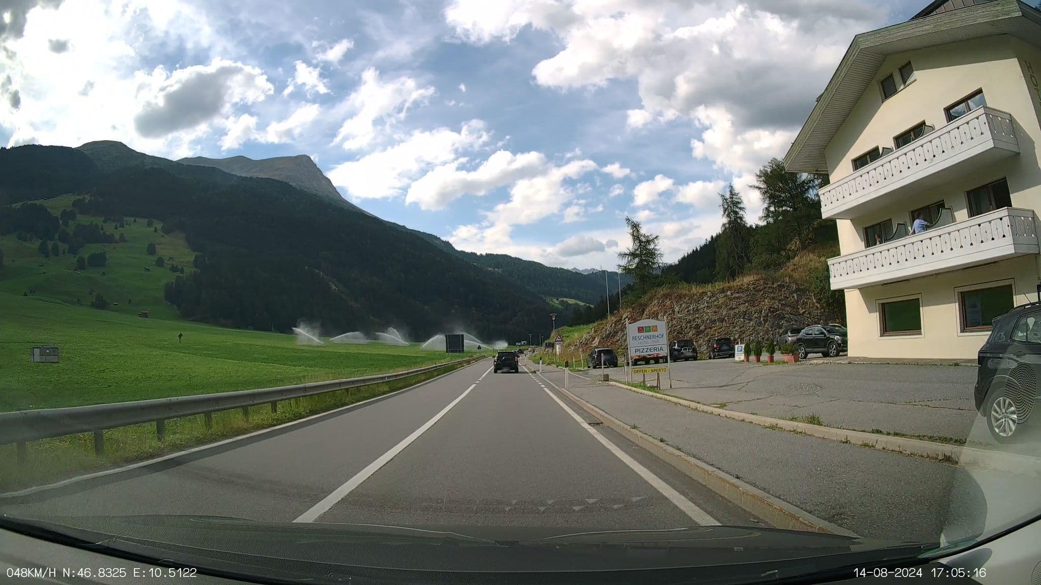 Street view near Reschnerhof, Malles Venosta