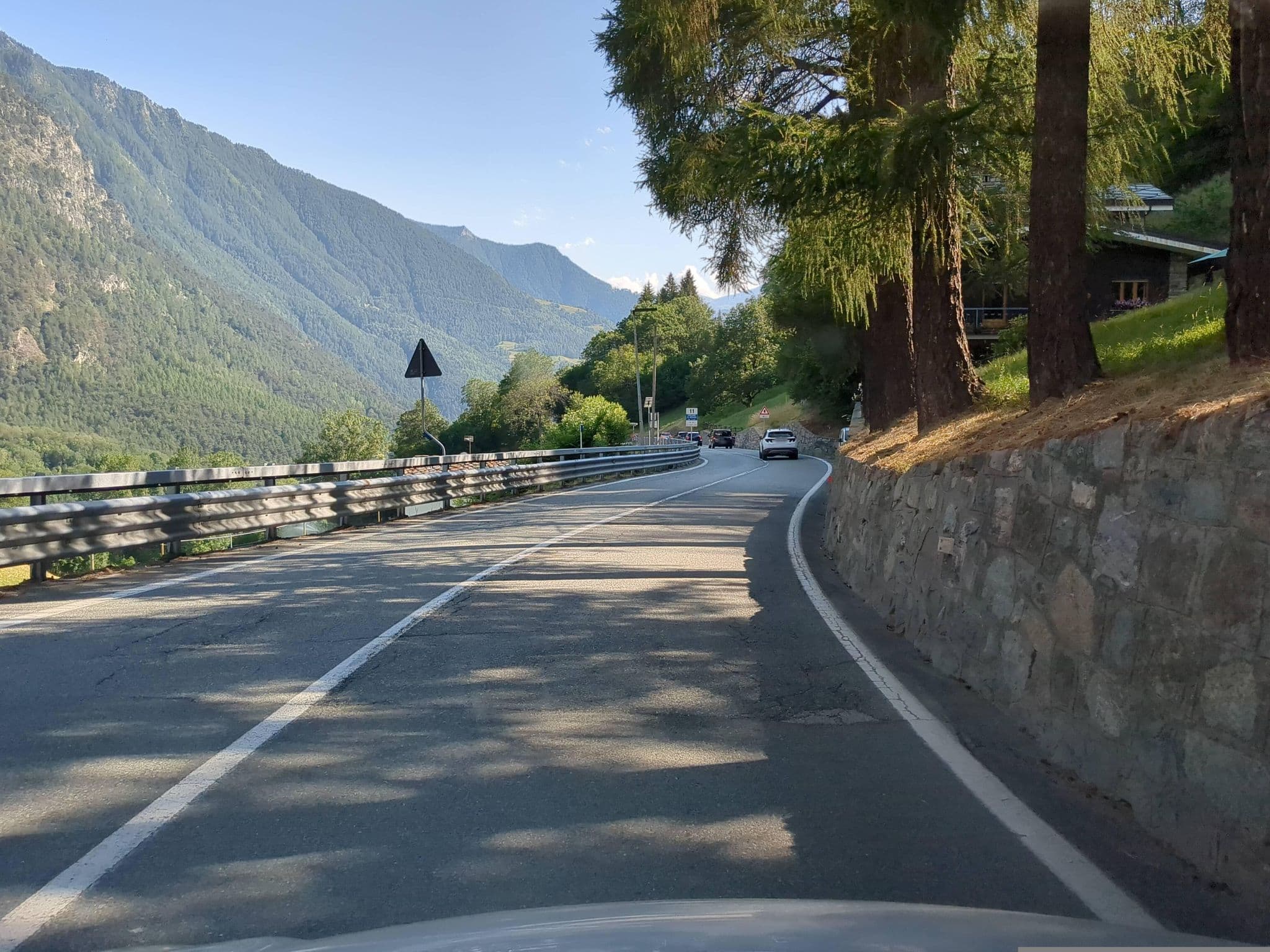 Street view near La Torretta, Montjovet — © musuruan (CC BY-SA · Mapillary)