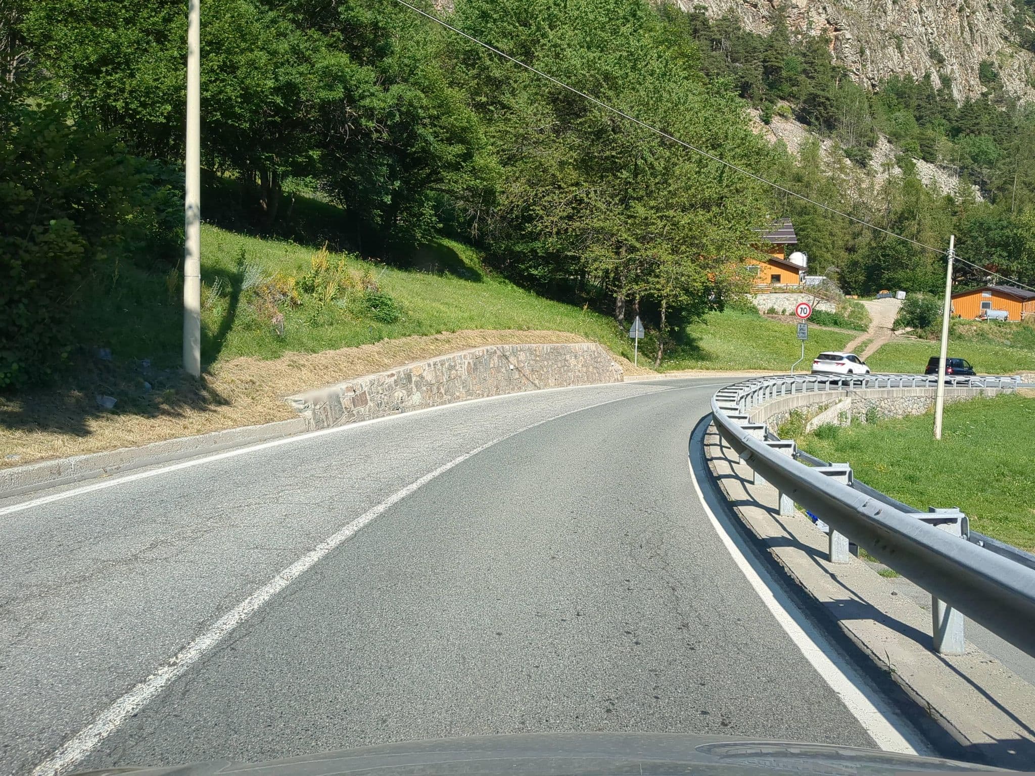 Street view near Les Hiboux, Montjovet — © musuruan (CC BY-SA · Mapillary)