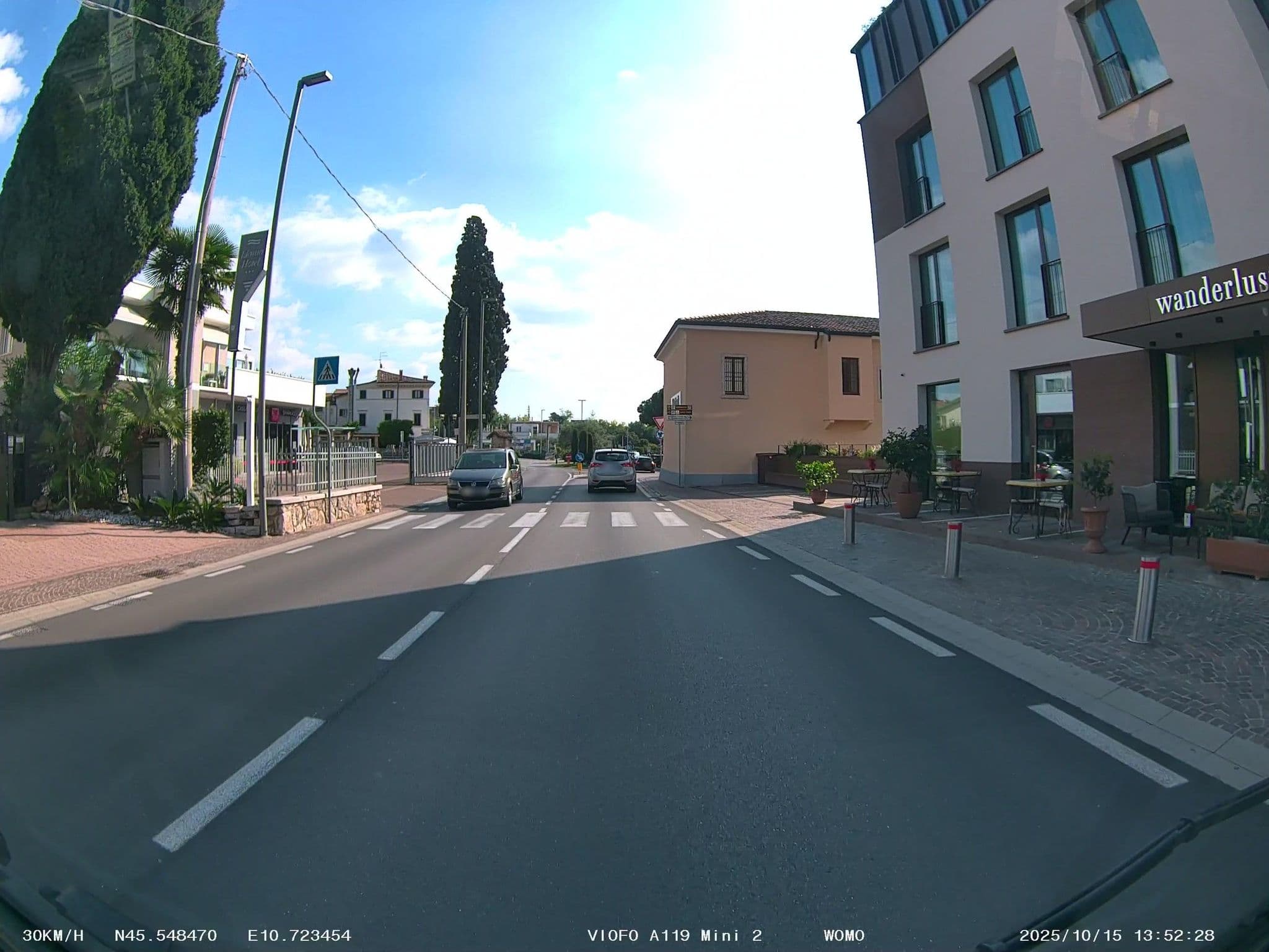 Street view near Hotel Idania, Bardolino — © soulcover (CC BY-SA · Mapillary)