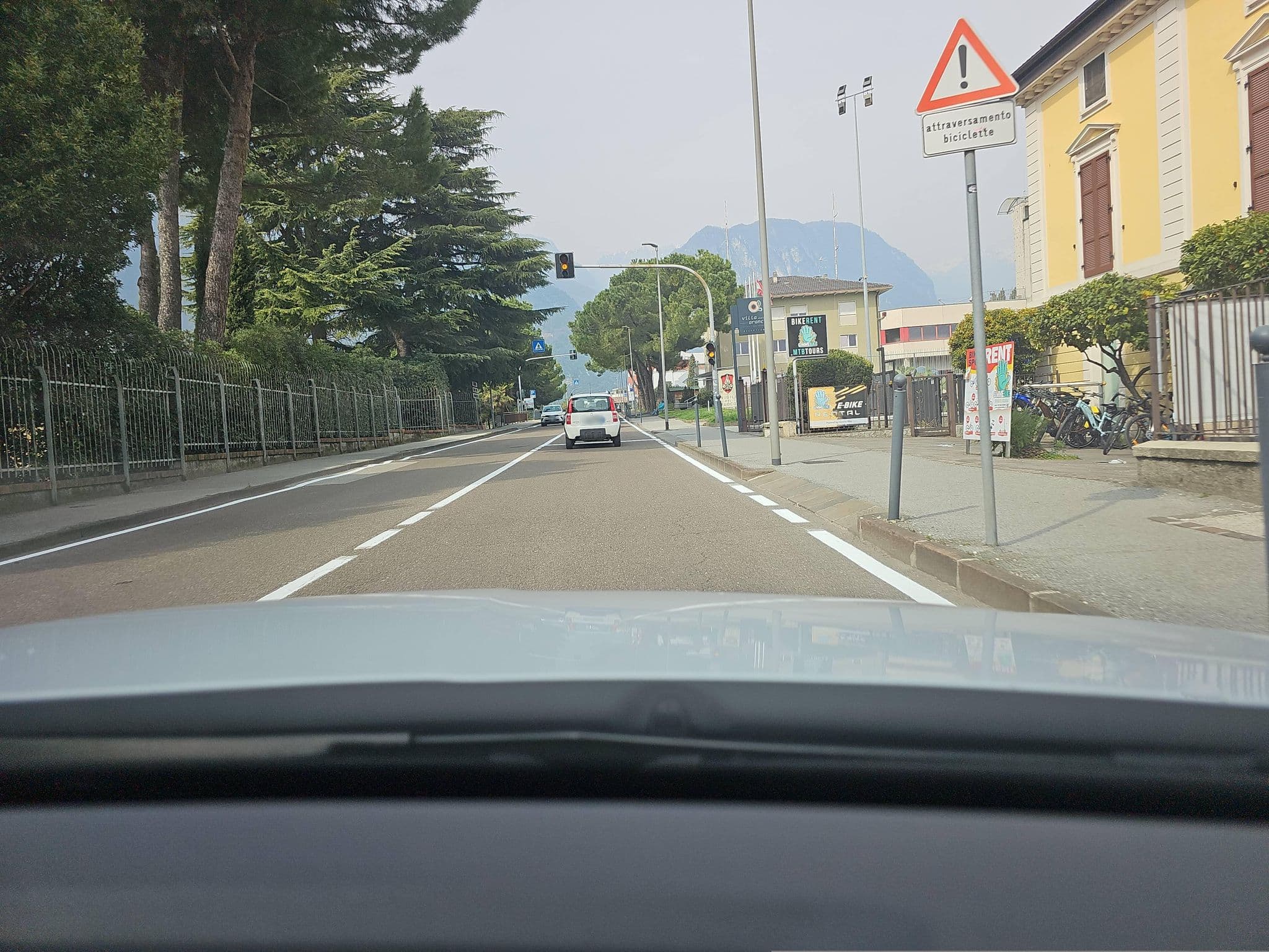 Street view near Villa Aranci, Riva del Garda