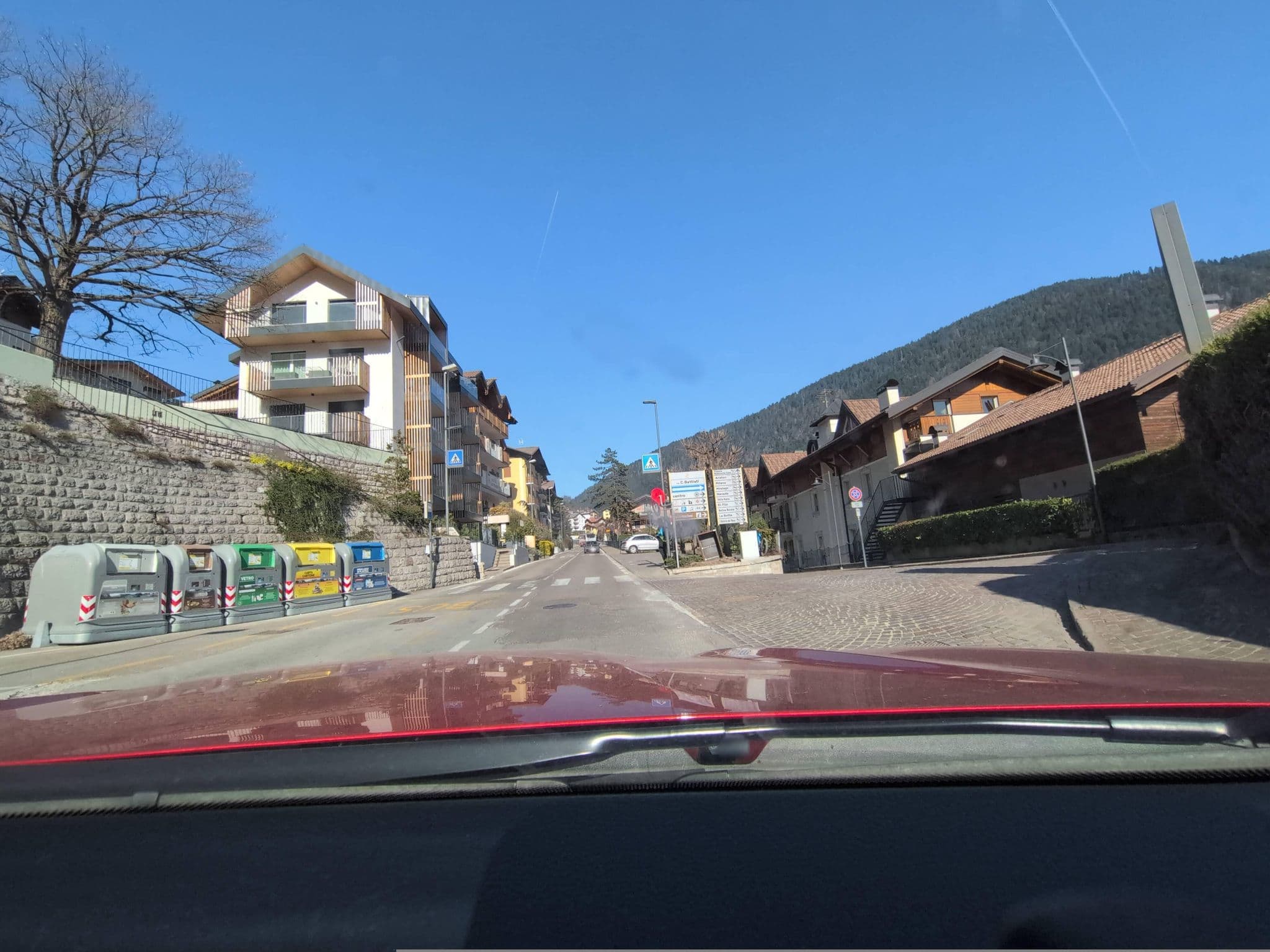 Street view near Excelsior, Molveno — © wolfsolver (CC BY-SA · Mapillary)