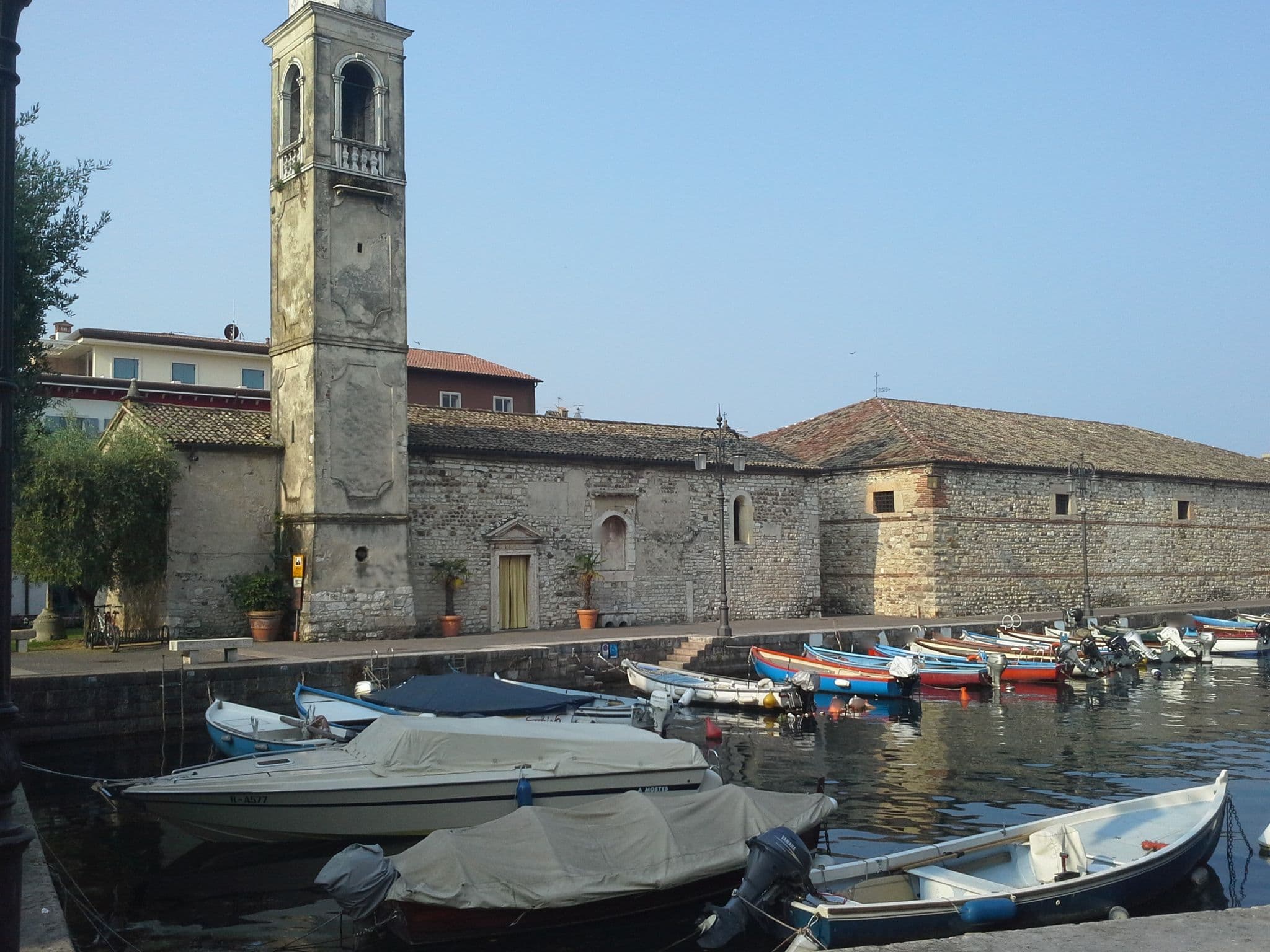 Street view near Alla Grotta, Lazise — © rausk (CC BY-SA · Mapillary)
