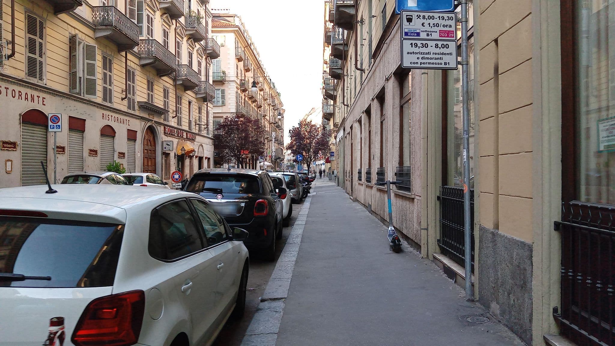 Street view near Hotel Genio, Circoiscrizione I — © ffierm (CC BY-SA · Mapillary)