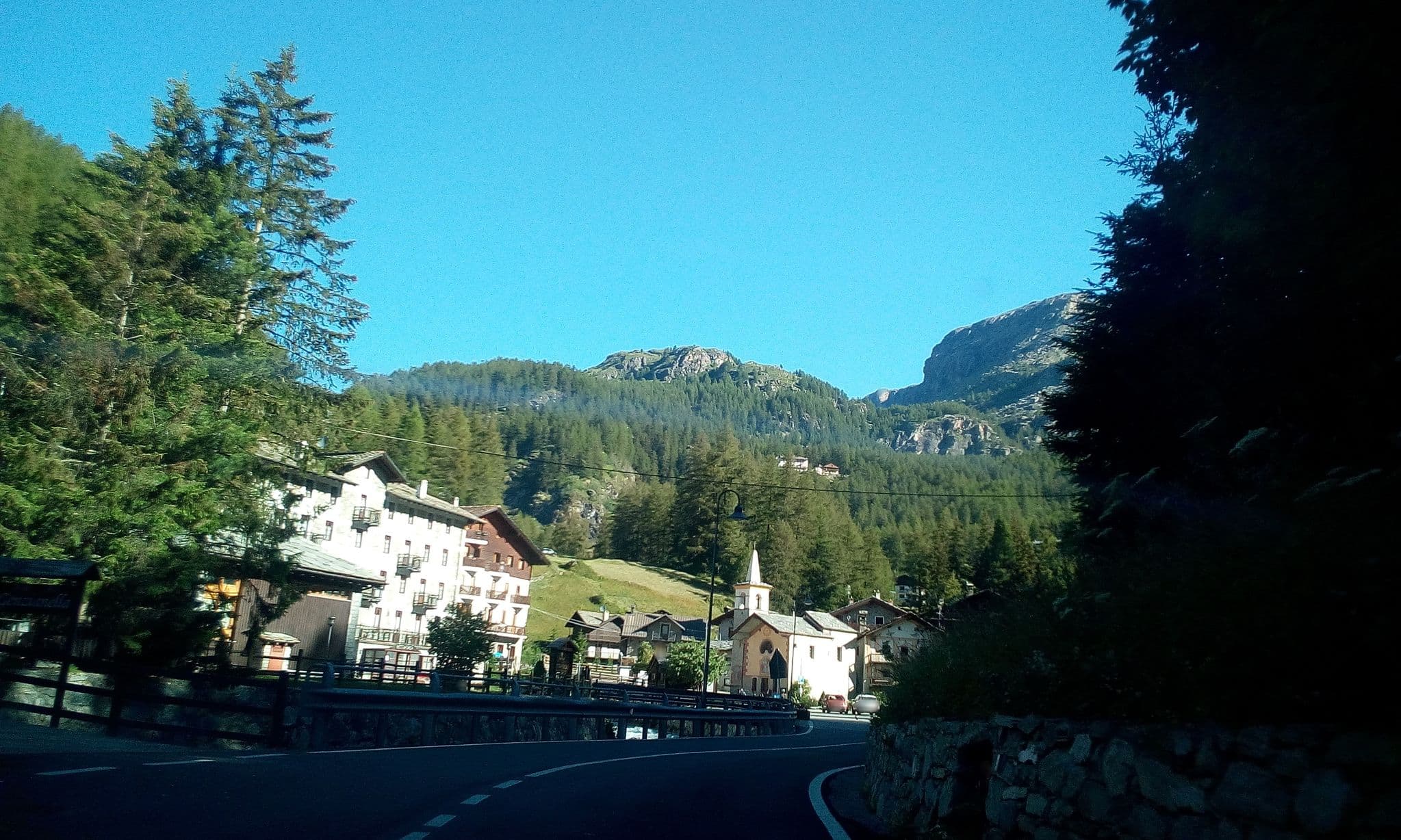 Street view near Hotel Genzianella, Ayas