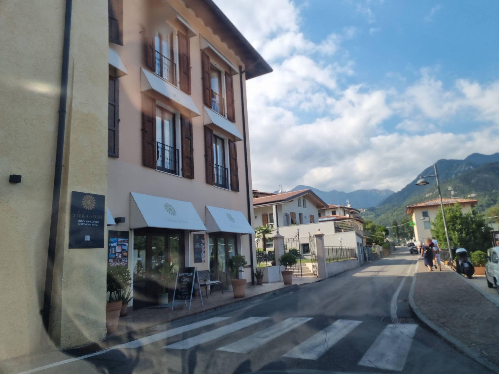 Street view near Stella D'Oro, Malcesine — © dsmm (CC BY-SA · Mapillary)