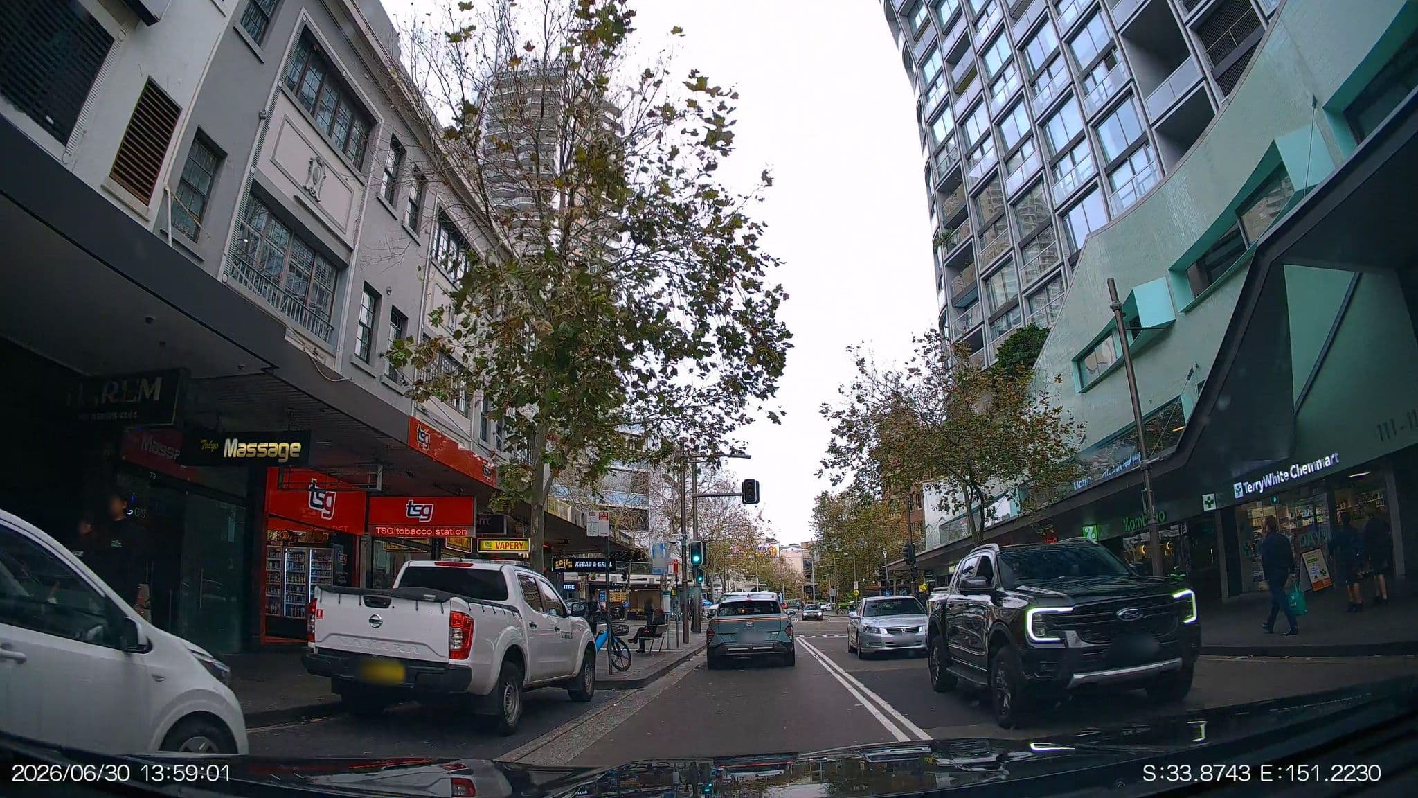 Street view near Central Perk, Rushcutters Bay — © aHS (CC BY-SA · Mapillary)
