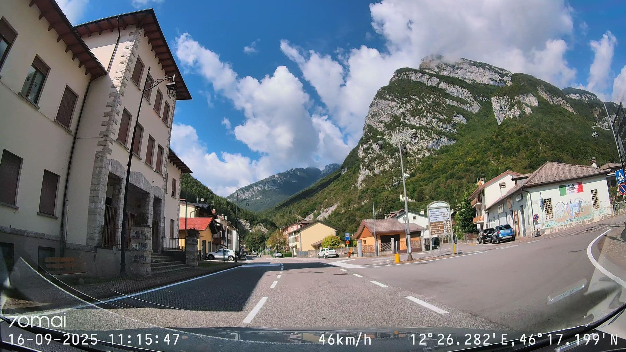 Street view near Albergo Ristorante Margherita, Longarone — © doriel (CC BY-SA · Mapillary)