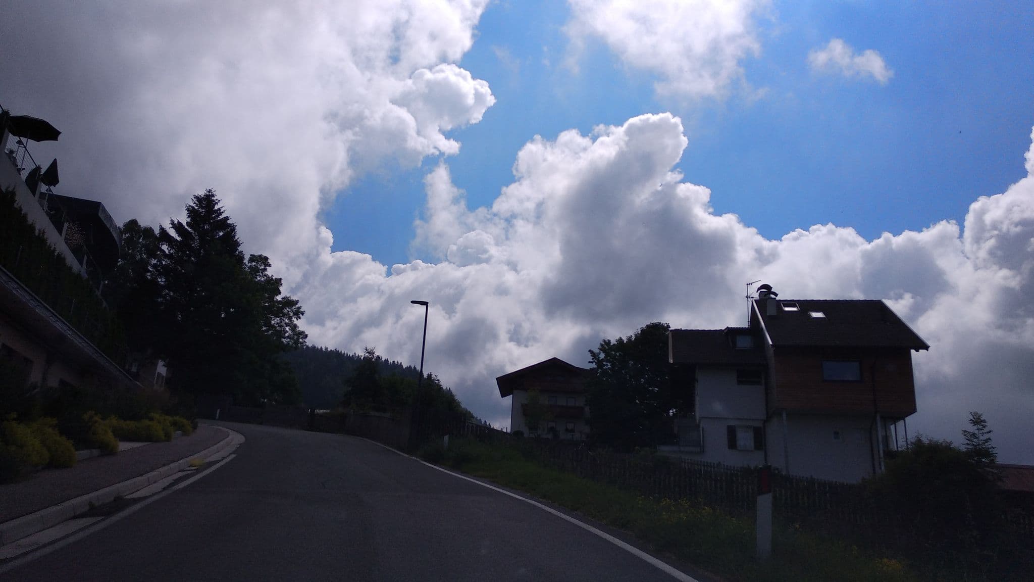Street view near Hotel Chalet Mirabell, Sinigo — © steinm (CC BY-SA · Mapillary)