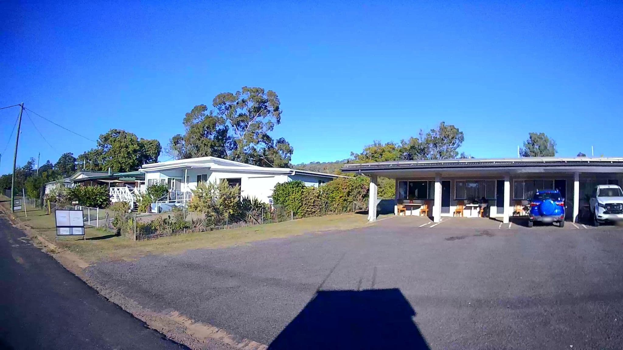 Street view near The Star Hotel, Mundubbera — © bob3bob3 (CC BY-SA · Mapillary)