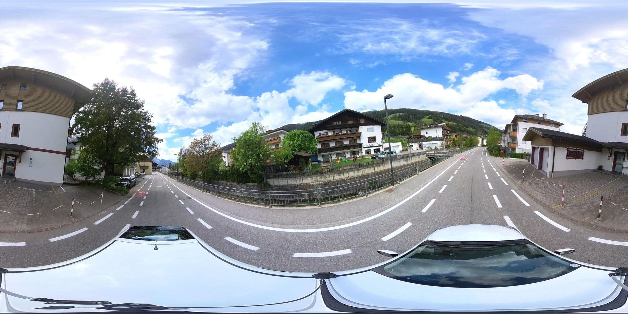 Street view near Hubertus Garni, San Candido — © osmplus_org (CC BY-SA · Mapillary)
