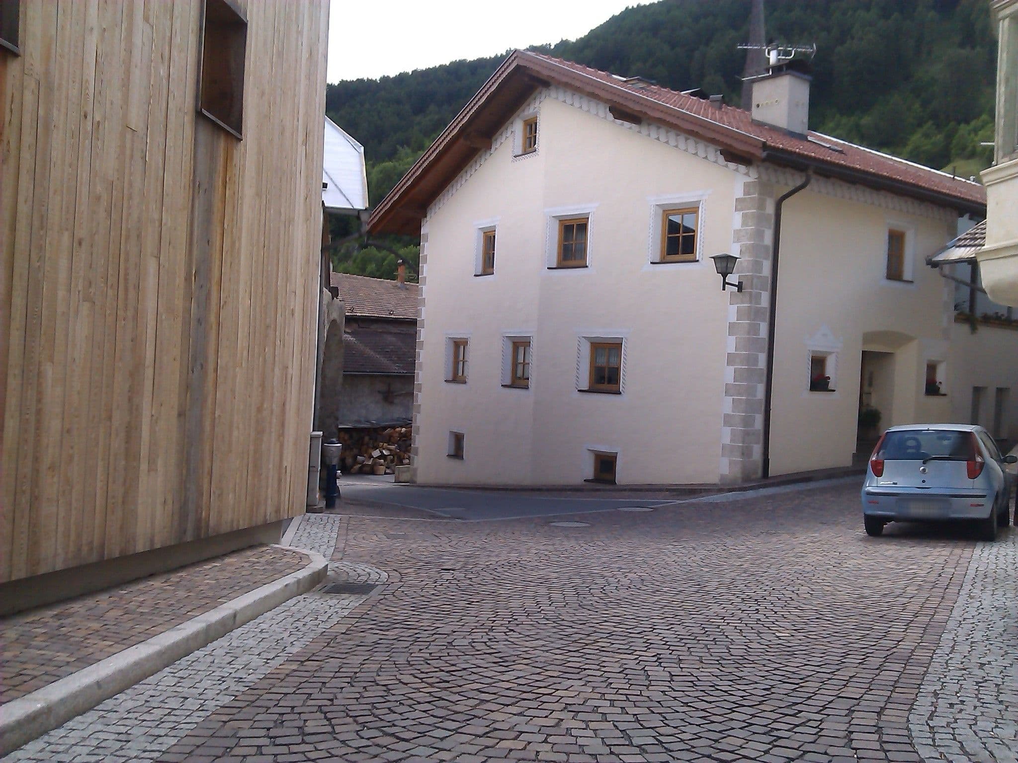 Street view near Hotel Weisses Kreuz, Malles Venosta