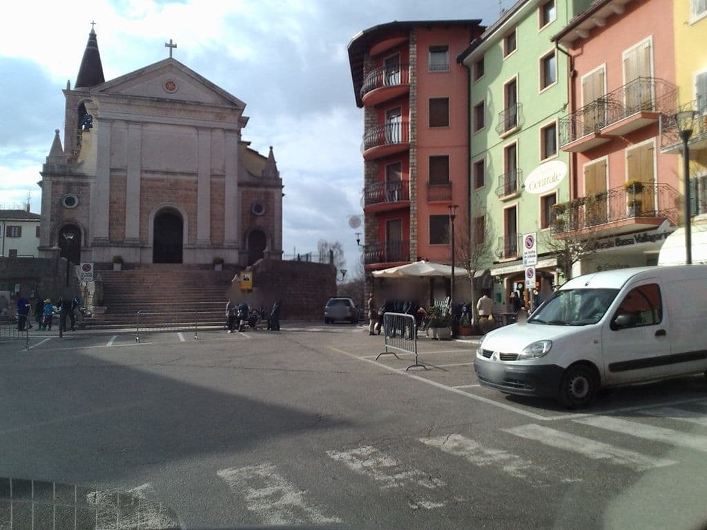 Street view near Centrale, Cerro Veronese — © vrmap (CC BY-SA · Mapillary)