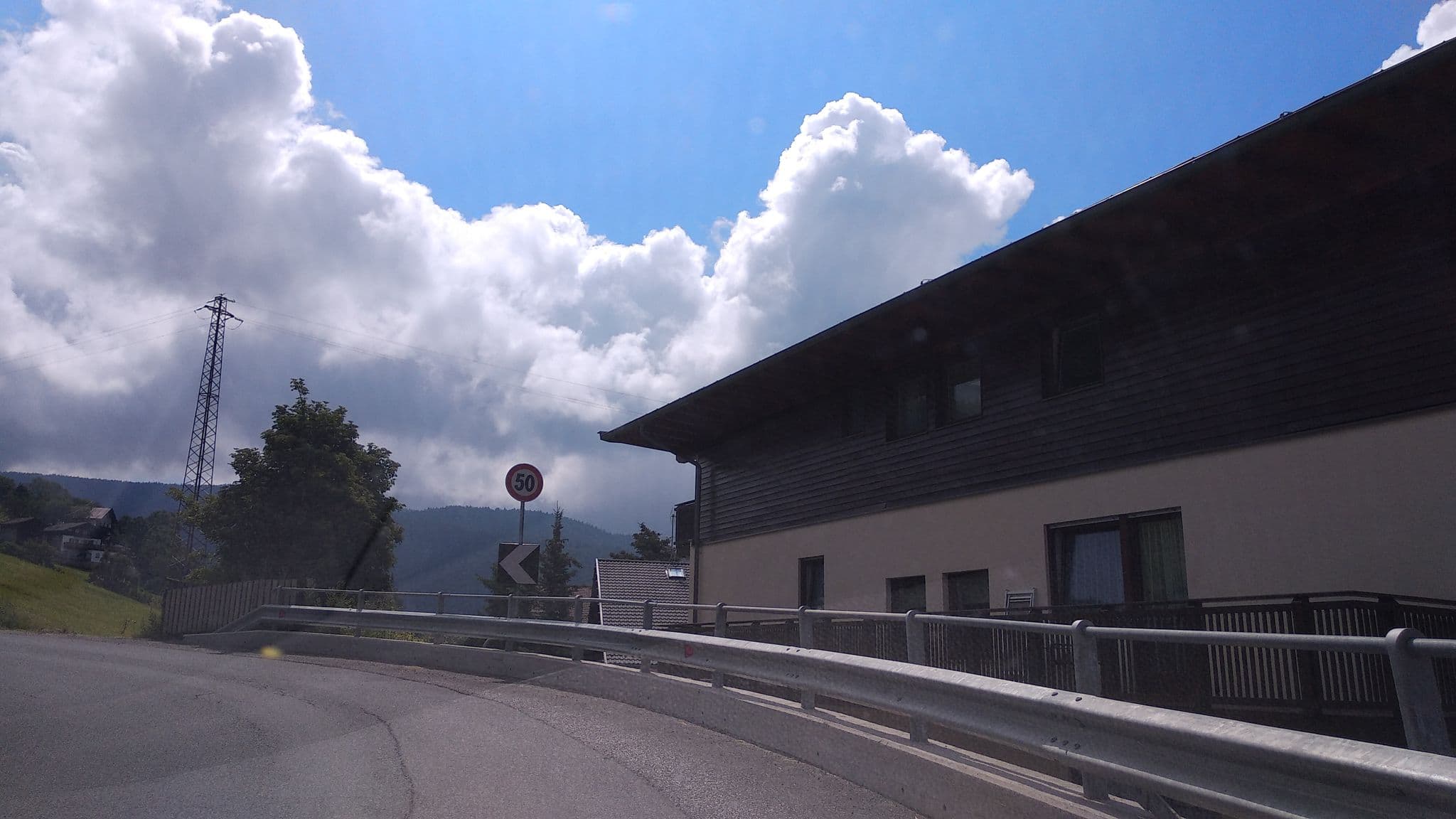 Street view near Hotel Salten, Sinigo — © steinm (CC BY-SA · Mapillary)