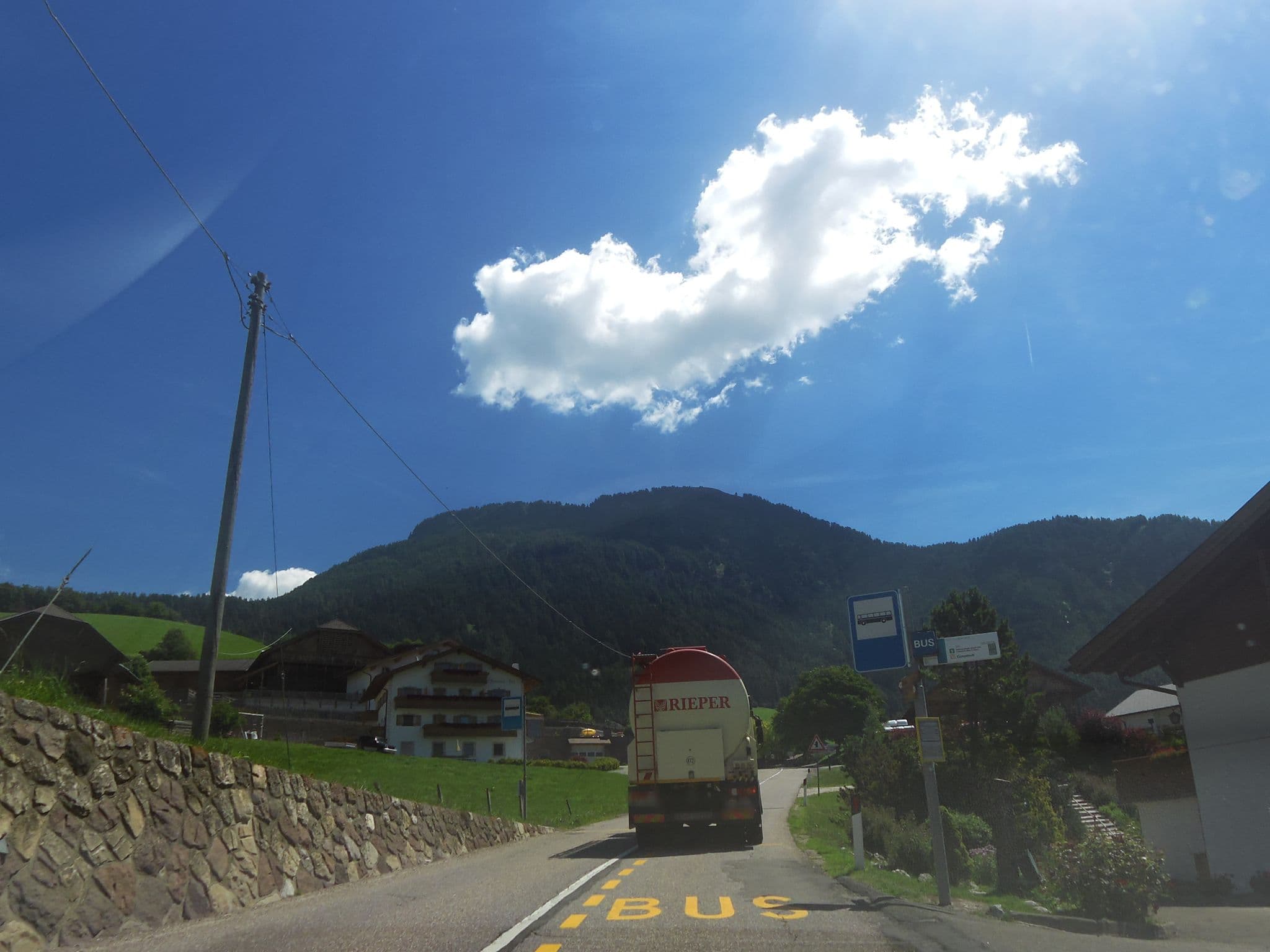 Street view near Valentinerhof, Siusi